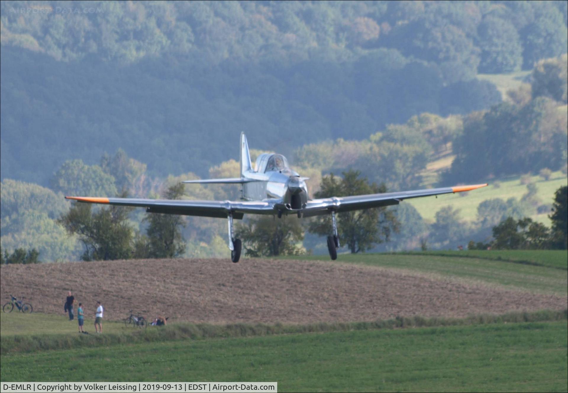 D-EMLR, 1947 Pilatus P2-05 C/N 25, short final at OTT19