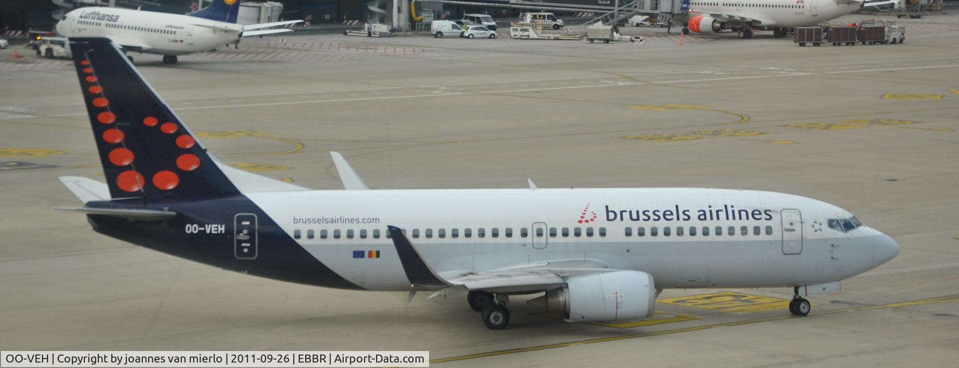OO-VEH, 1998 Boeing 737-36N C/N 28571, Brussels 2011