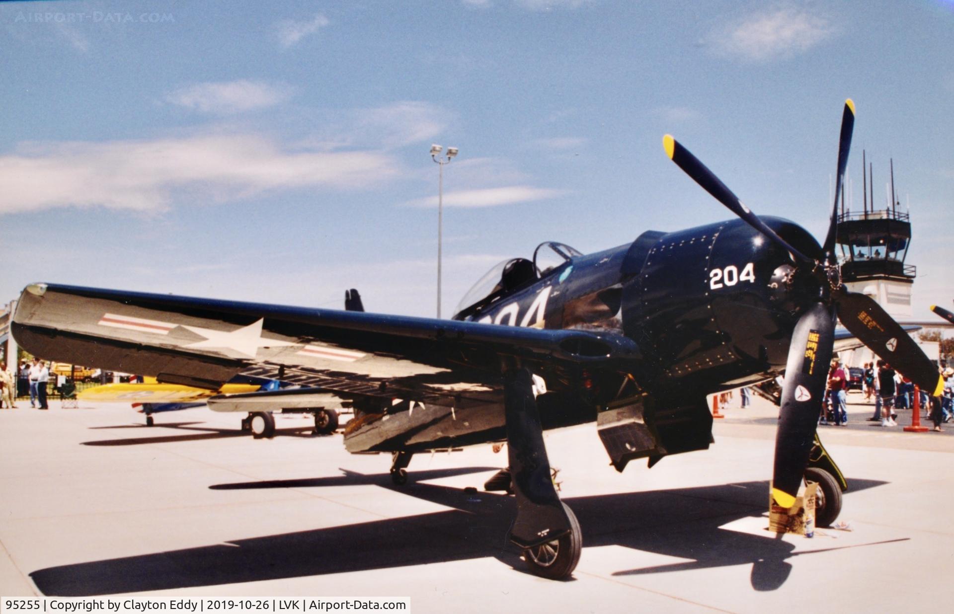 95255, 1946 Grumman F8F-1 Bearcat C/N D.527, Livermore airport California.