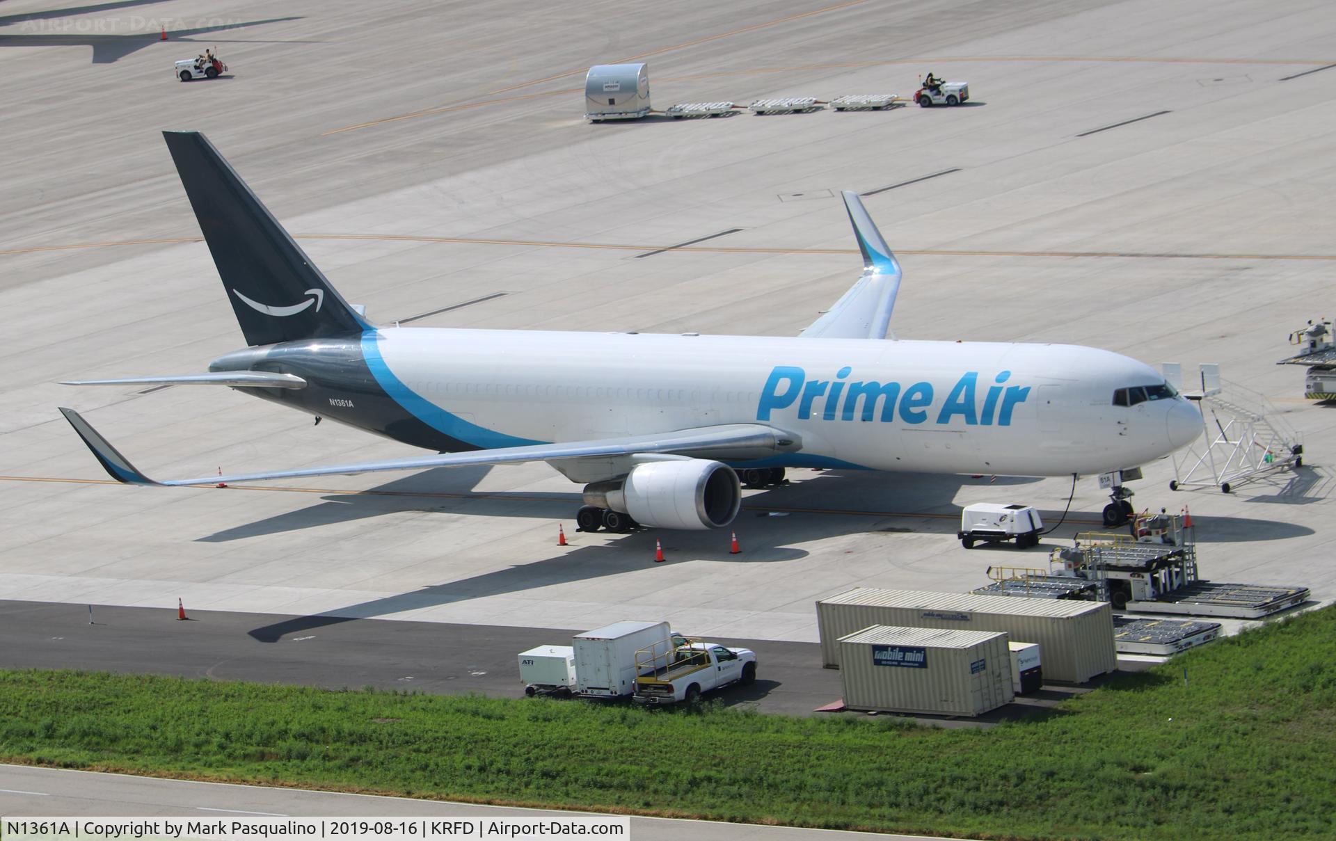 N1361A, 1995 Boeing 767-31B C/N 26265, Boeing 767-31B