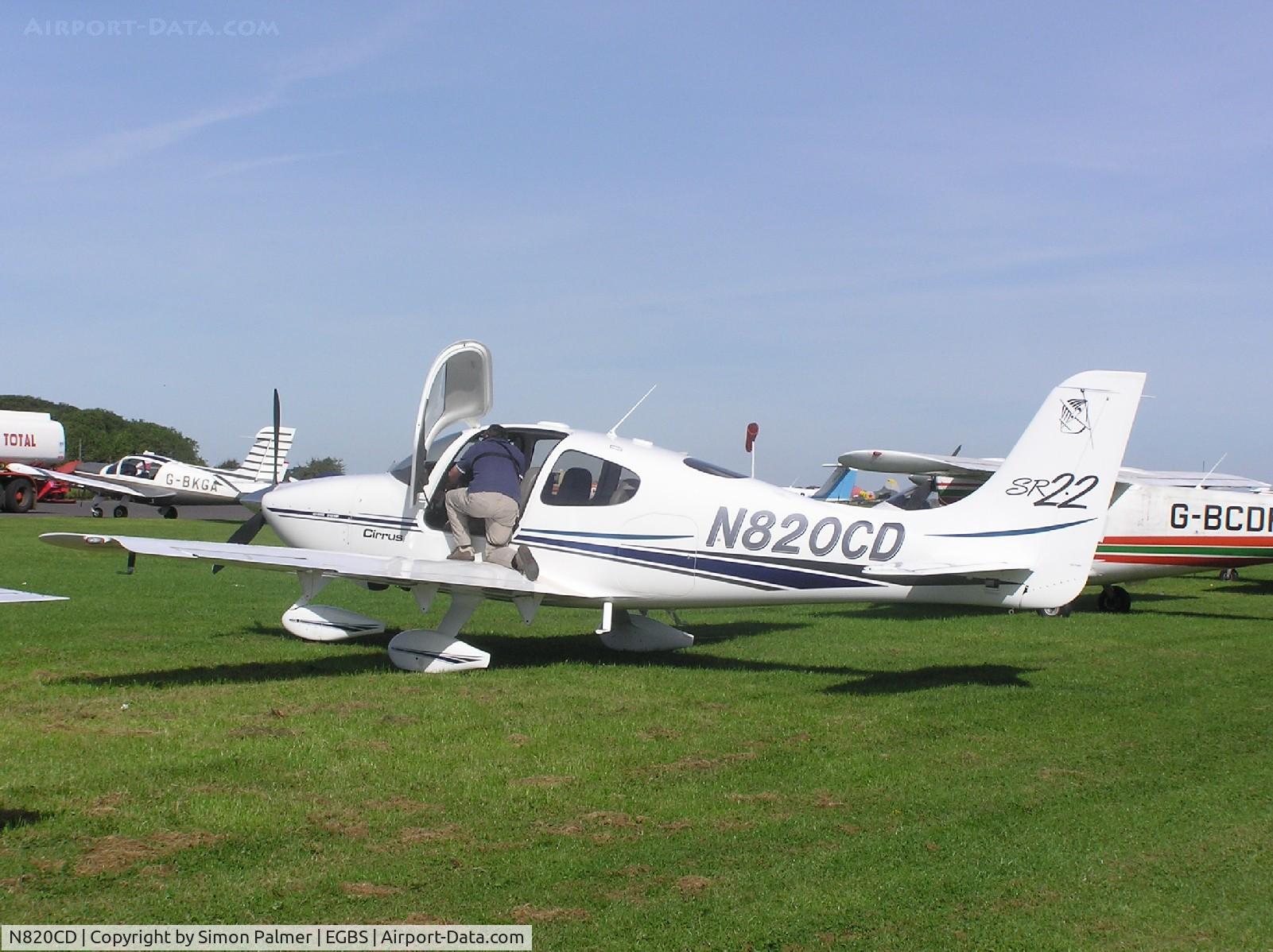 N820CD, 2002 Cirrus SR22 C/N 0180, Cirrus at Turweston