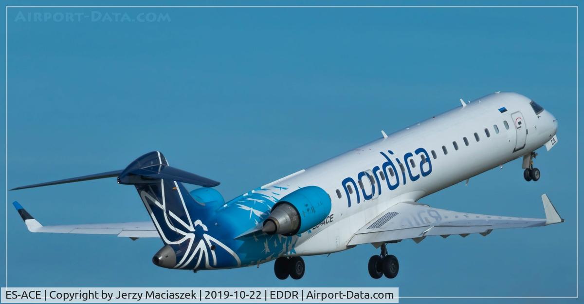 ES-ACE, 2003 Canadair CRJ-700 (CL-600-2C10) Regional Jet C/N 10083, Canadair CRJ-700 (CL-600-2C10)
