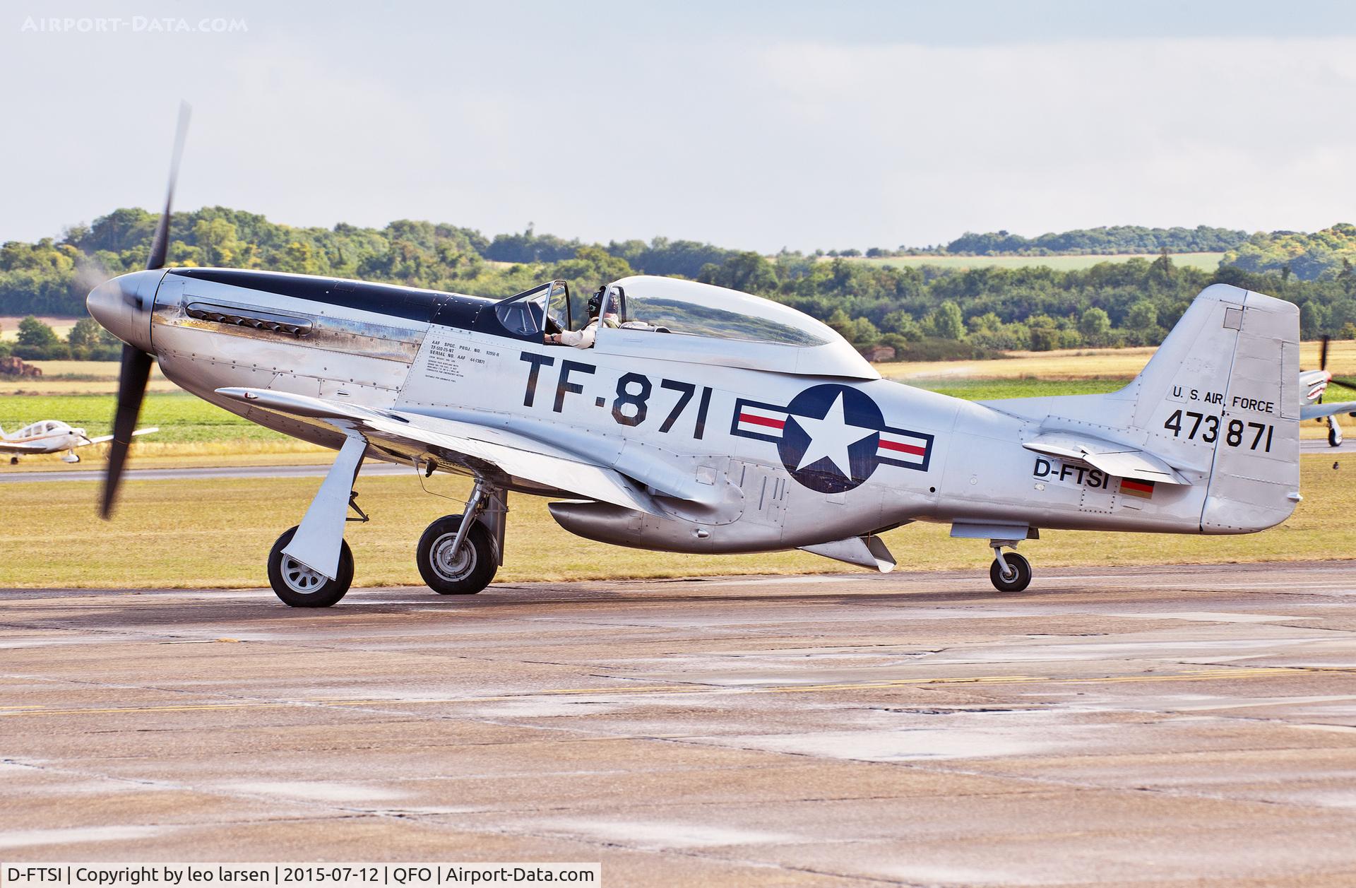 D-FTSI, North American TF-51D Mustang C/N 122-40411, Duxford 12.7.2015