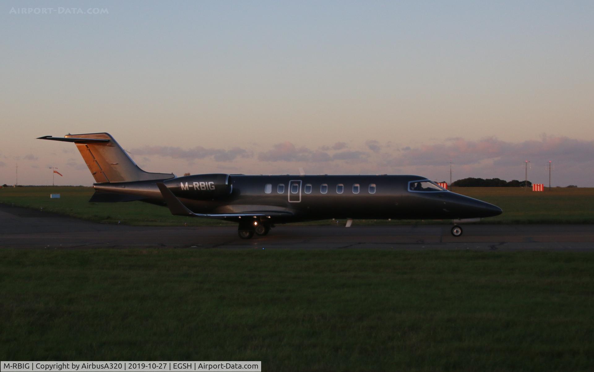 M-RBIG, 2005 Learjet 45 C/N 45-280, Departing Saxon ramp at NWI