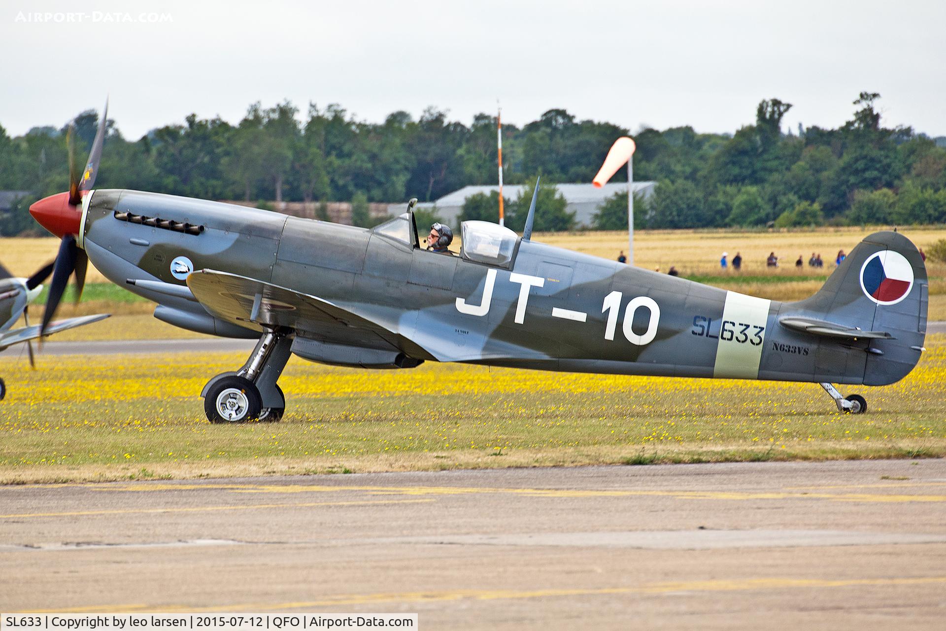 SL633, 1945 Supermarine 361 Spitfire LF.IXe C/N CBAF.IX.571, Duxford 12.7.2015