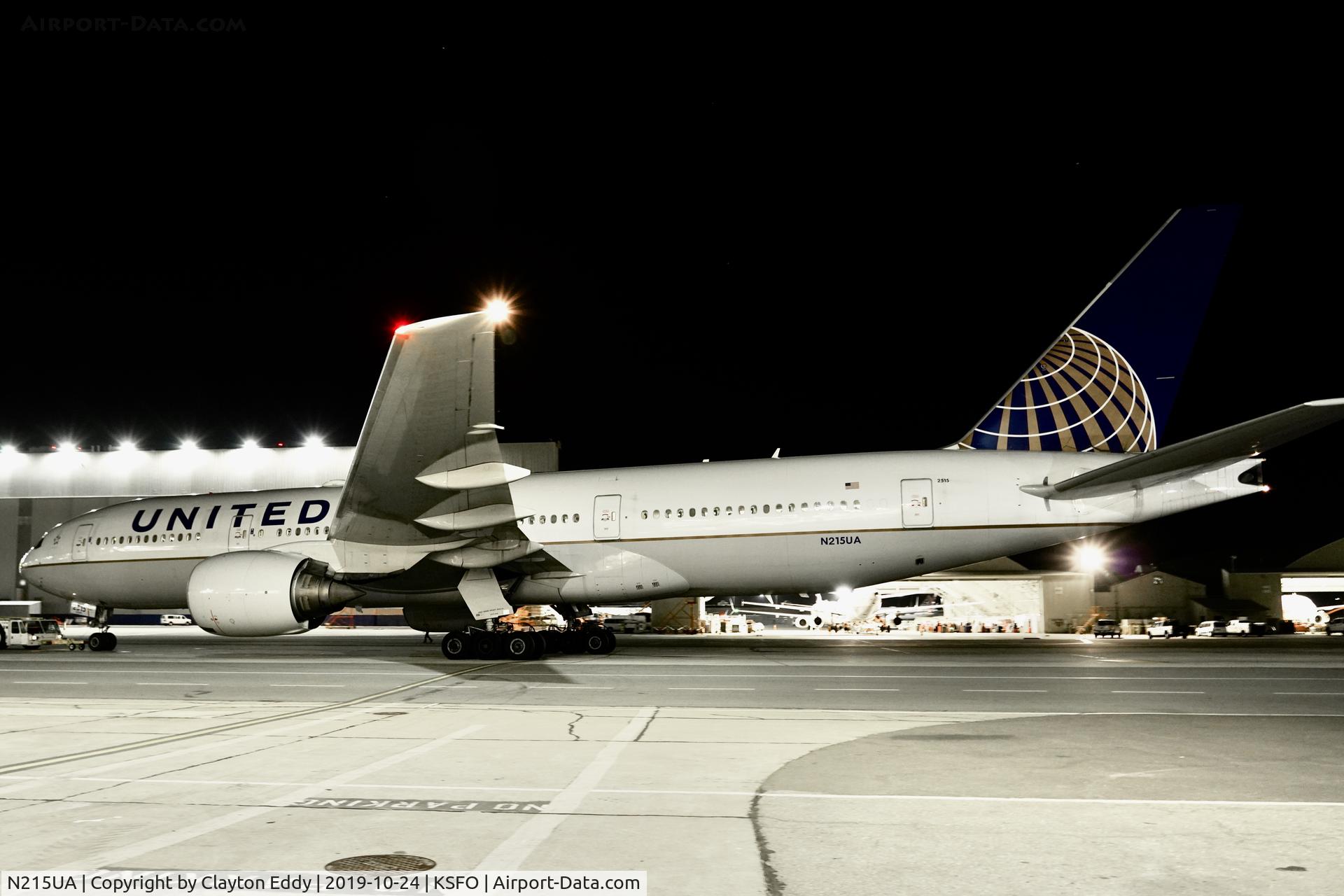 N215UA, 2000 Boeing 777-222 C/N 30221, SFO 2019.