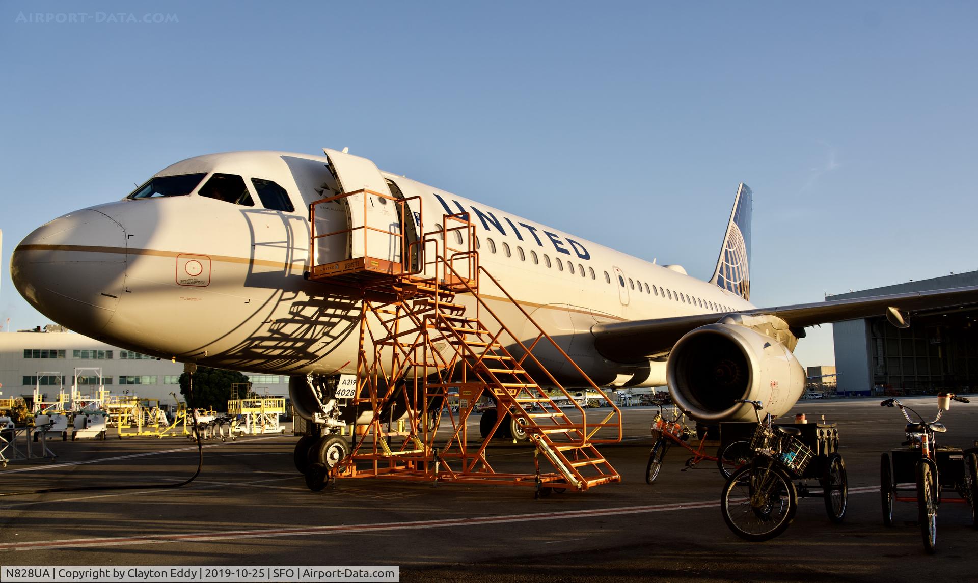 N828UA, 1999 Airbus A319-131 C/N 1031, SFO 2019.