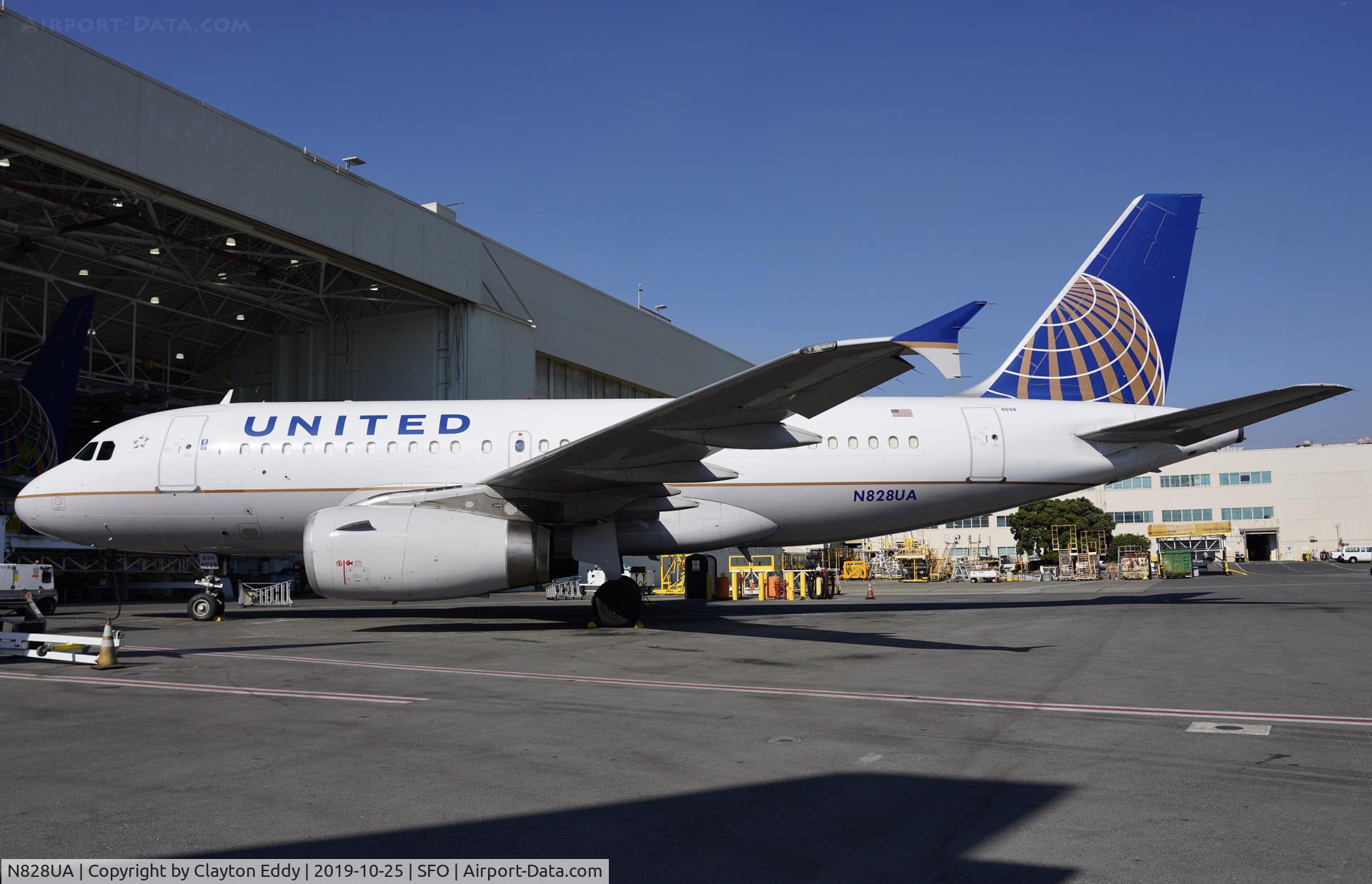 N828UA, 1999 Airbus A319-131 C/N 1031, SFO 2019.