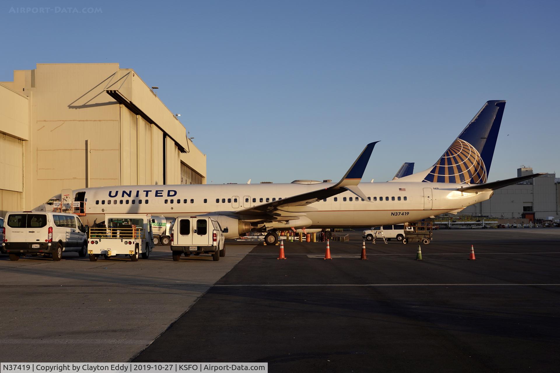 N37419, 2008 Boeing 737-924/ER C/N 31666, SFO 2019.