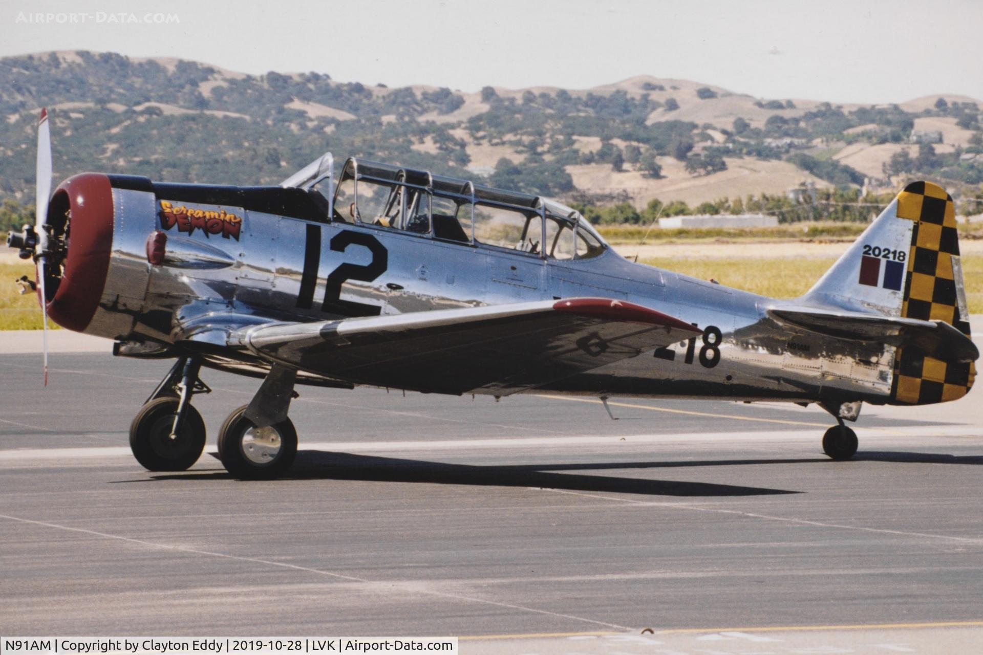 N91AM, 1951 North American Harvard 4 C/N 20218, Livermore Airport California.