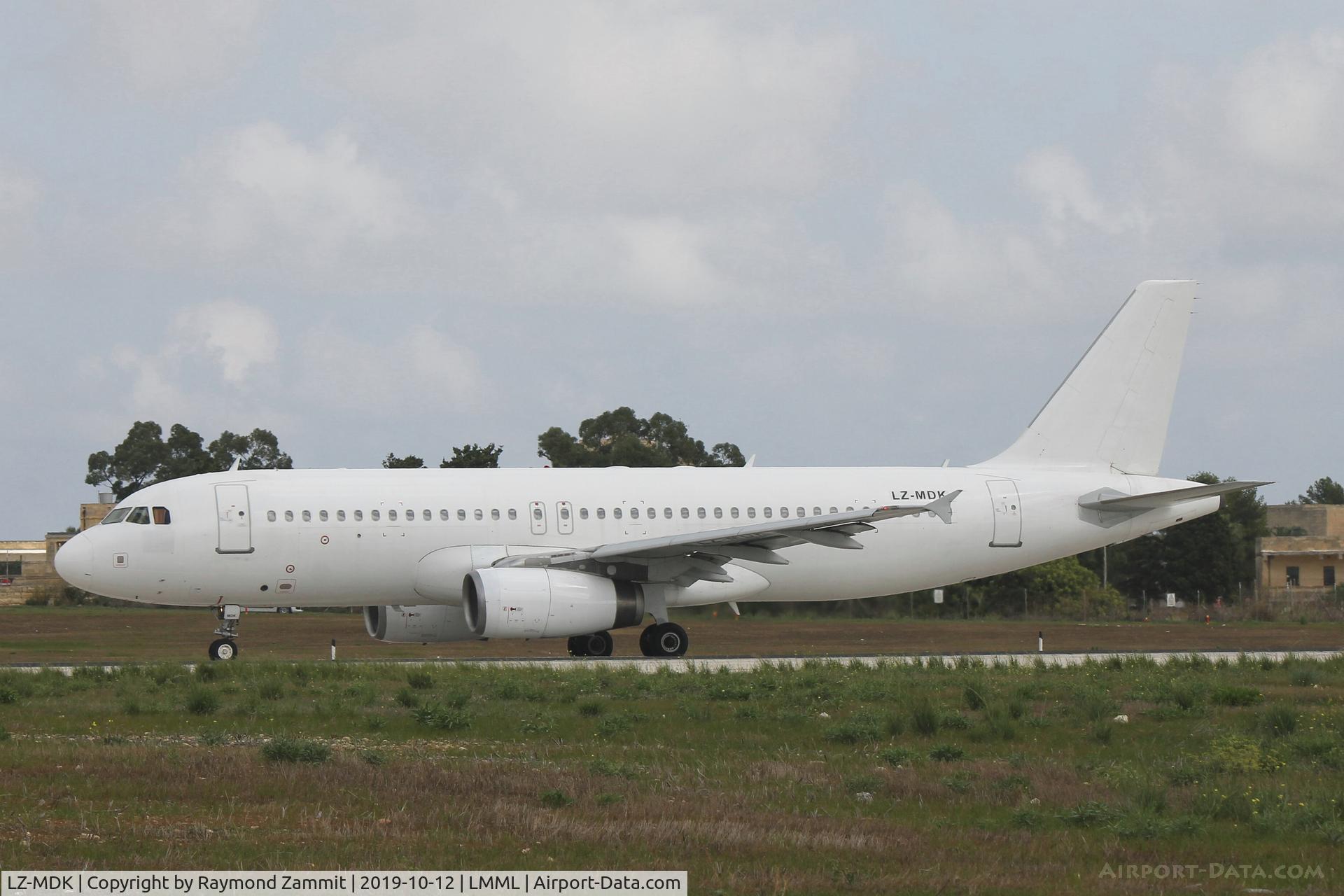 LZ-MDK, 2001 Airbus A320-232 C/N 1422, A320 LZ-MDK Fly2Sky
