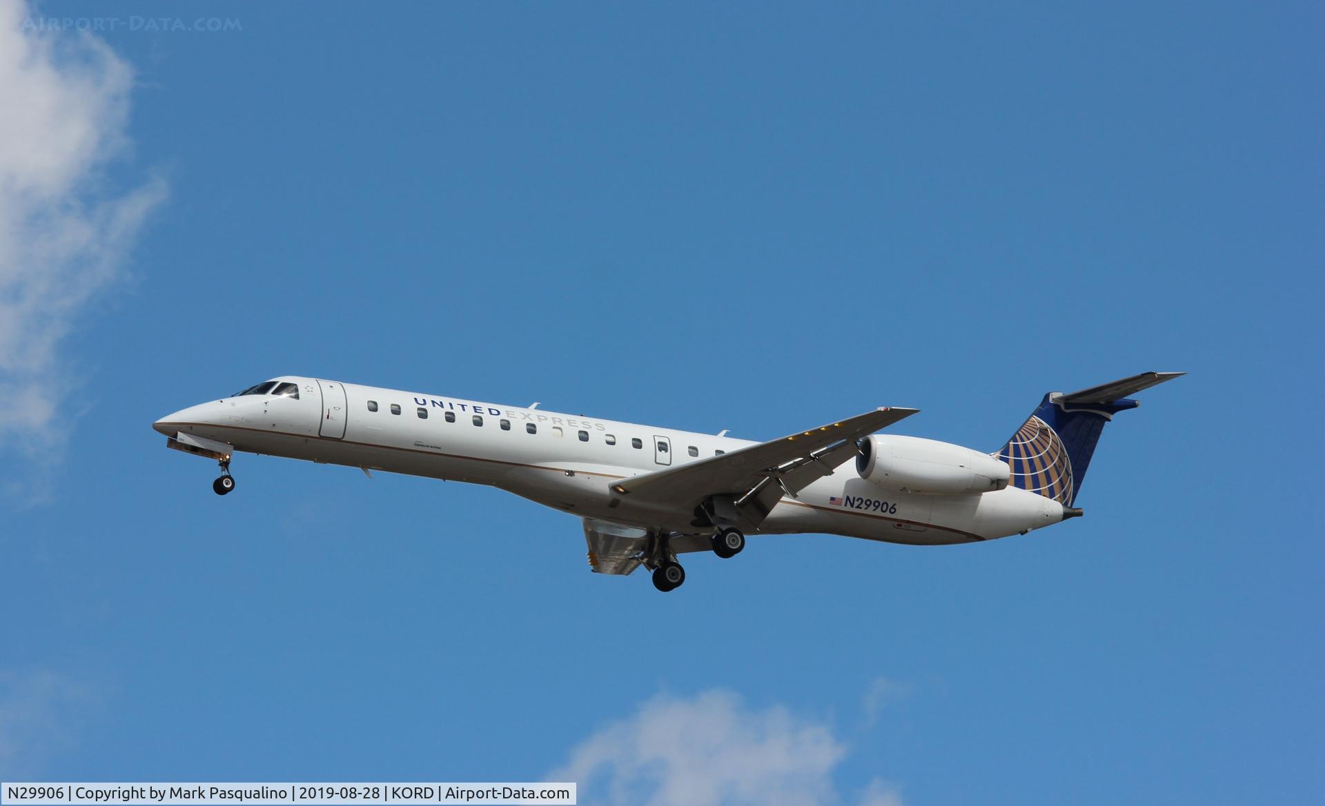 N29906, 2001 Embraer ERJ-145LR (EMB-145LR) C/N 145472, EMB-145LR