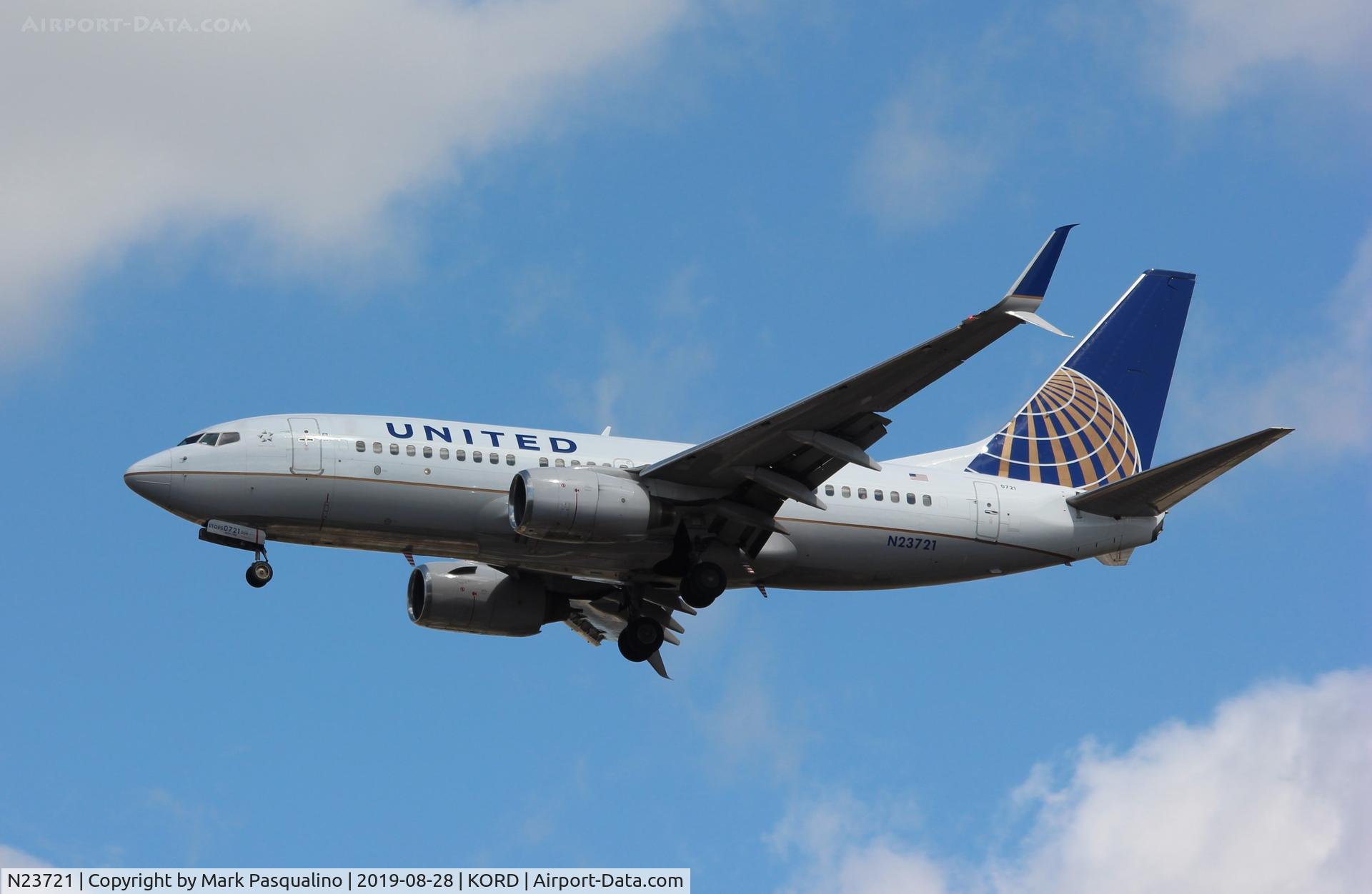 N23721, 1999 Boeing 737-724 C/N 28940, Boeing 737-724