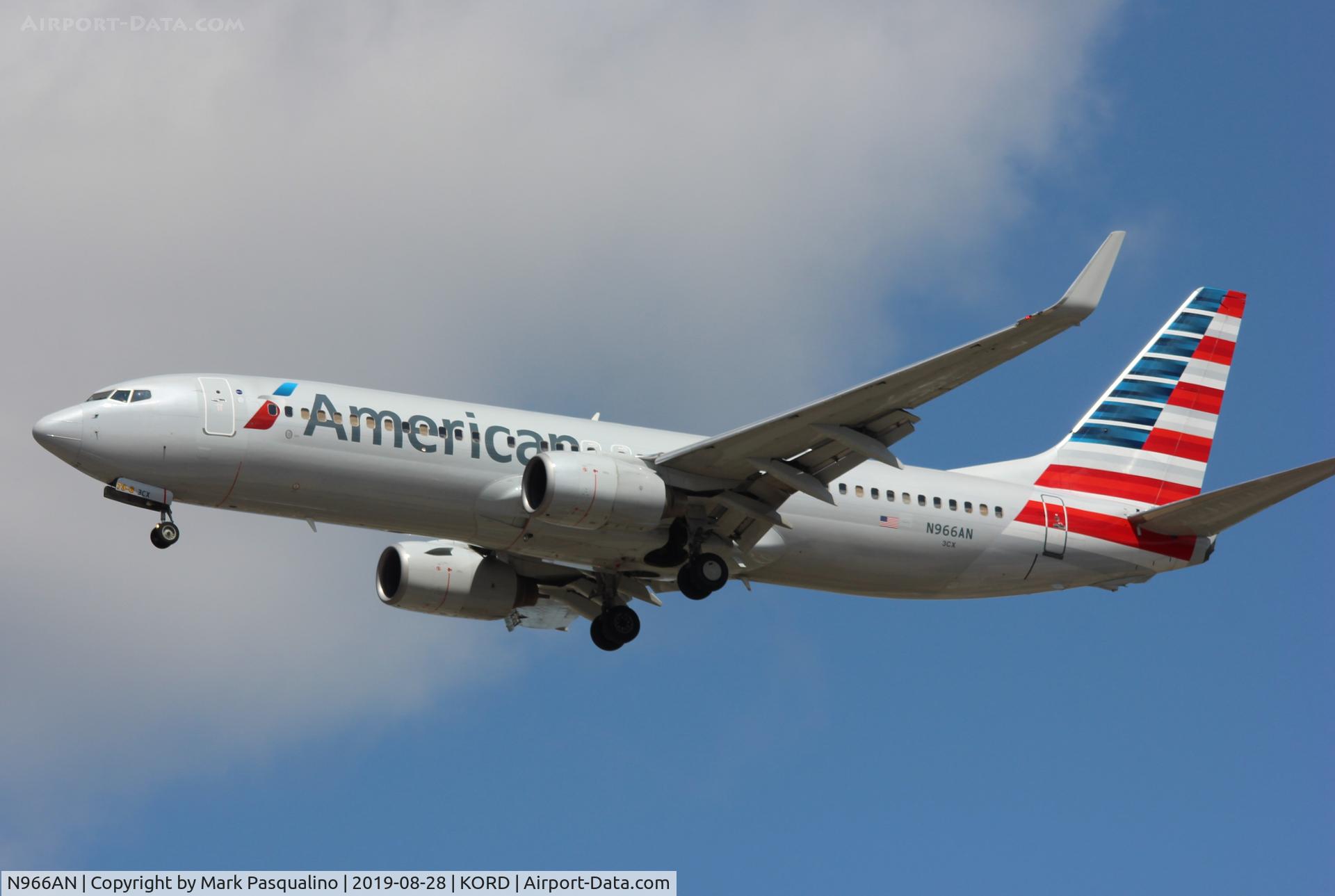 N966AN, 2001 Boeing 737-823 C/N 30094, Boeing 737-823