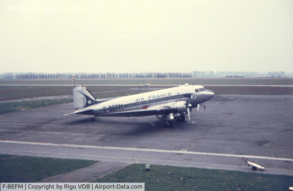 F-BEFM, 1943 Douglas DC3C-S1C3G (C-47A) C/N 13467, France , 1967-68.