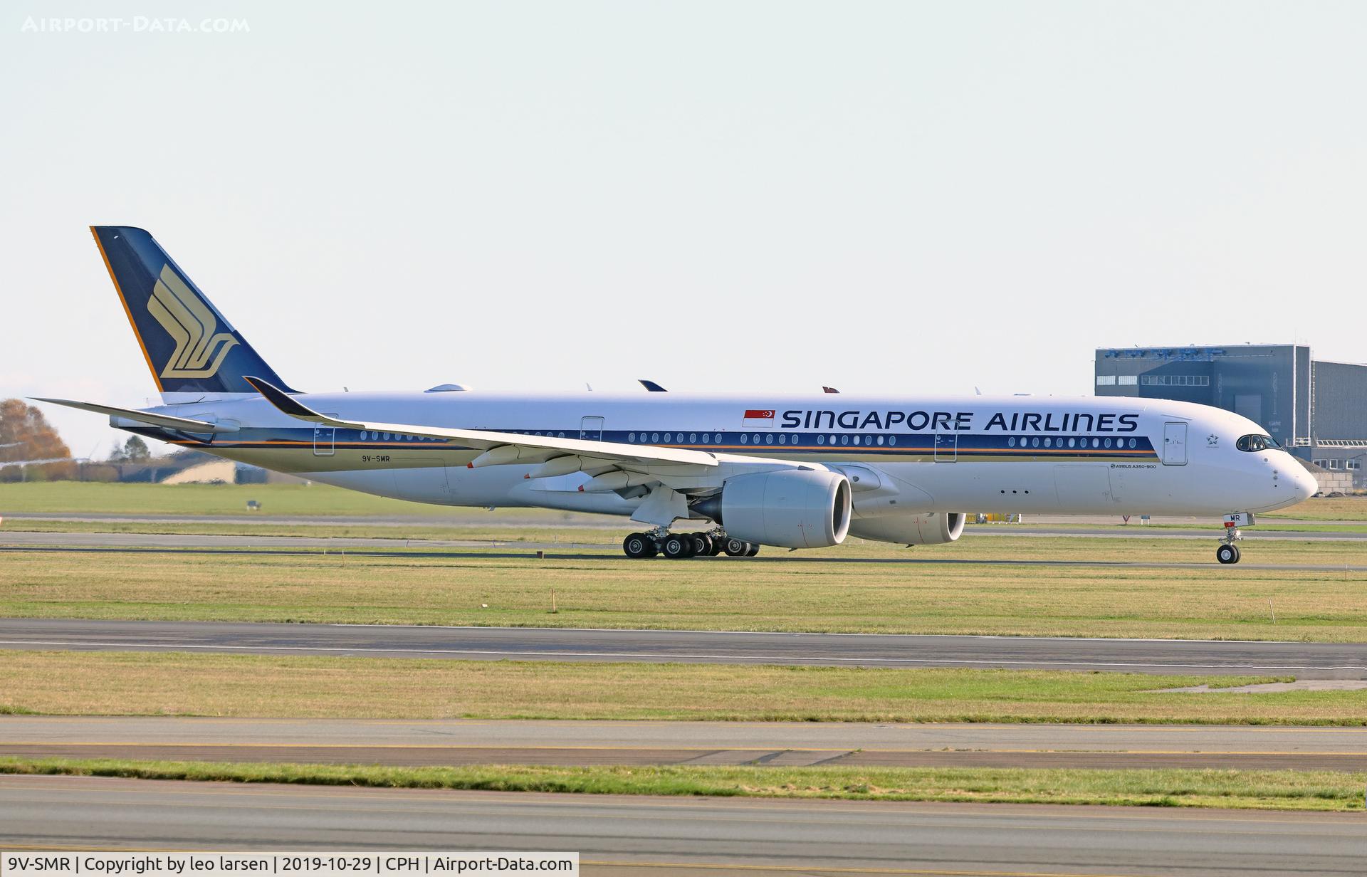 9V-SMR, 2017 Airbus A350-941 C/N 140, Copenhagen 29.10.2019