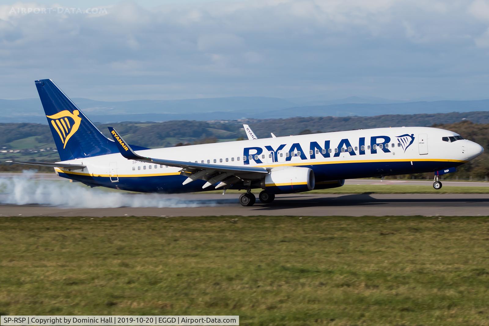SP-RSP, 2017 Boeing 737-800 C/N 44797, Landing RWY 09