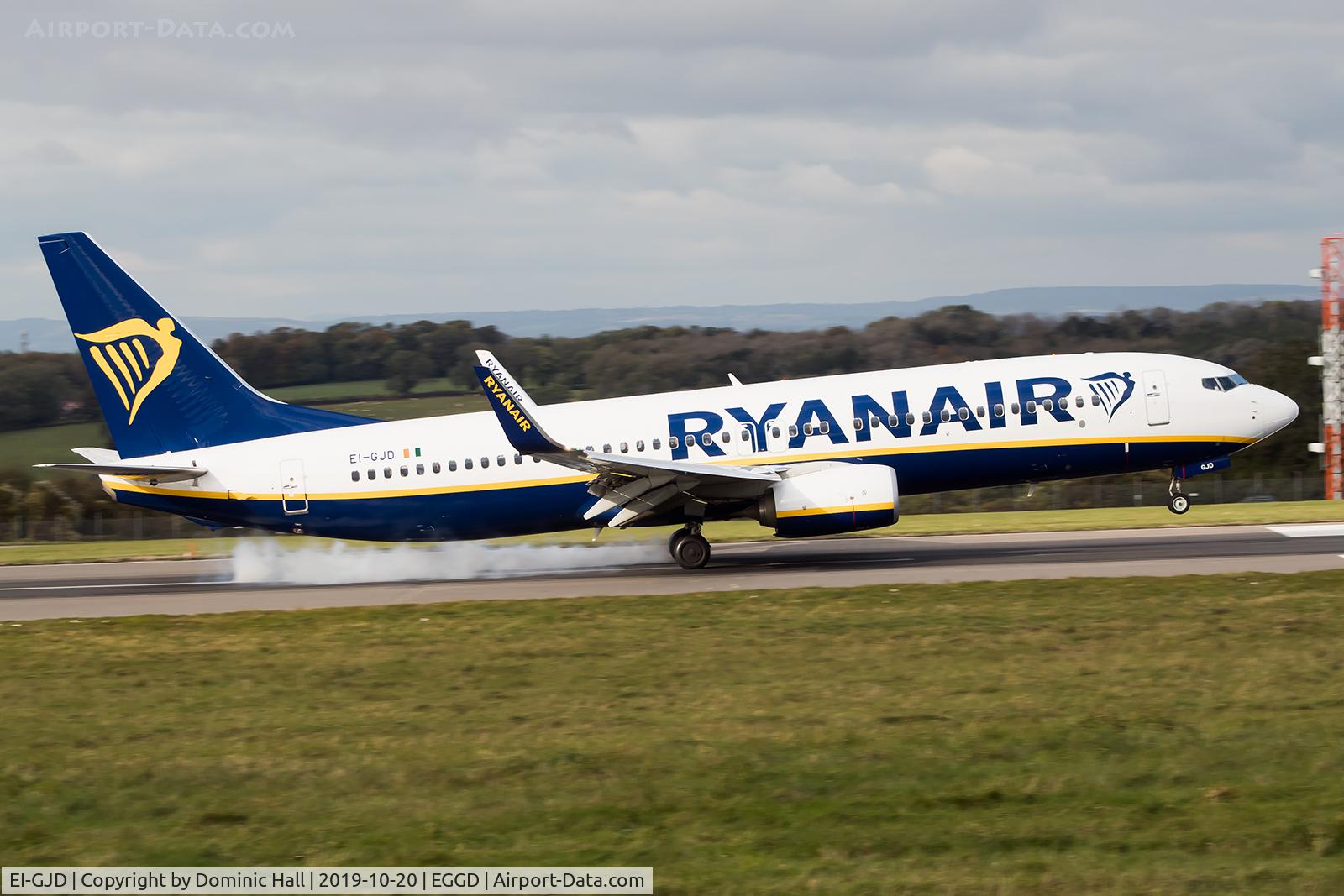 EI-GJD, 2018 Boeing 737-800 C/N 44821, Landing RWY 09