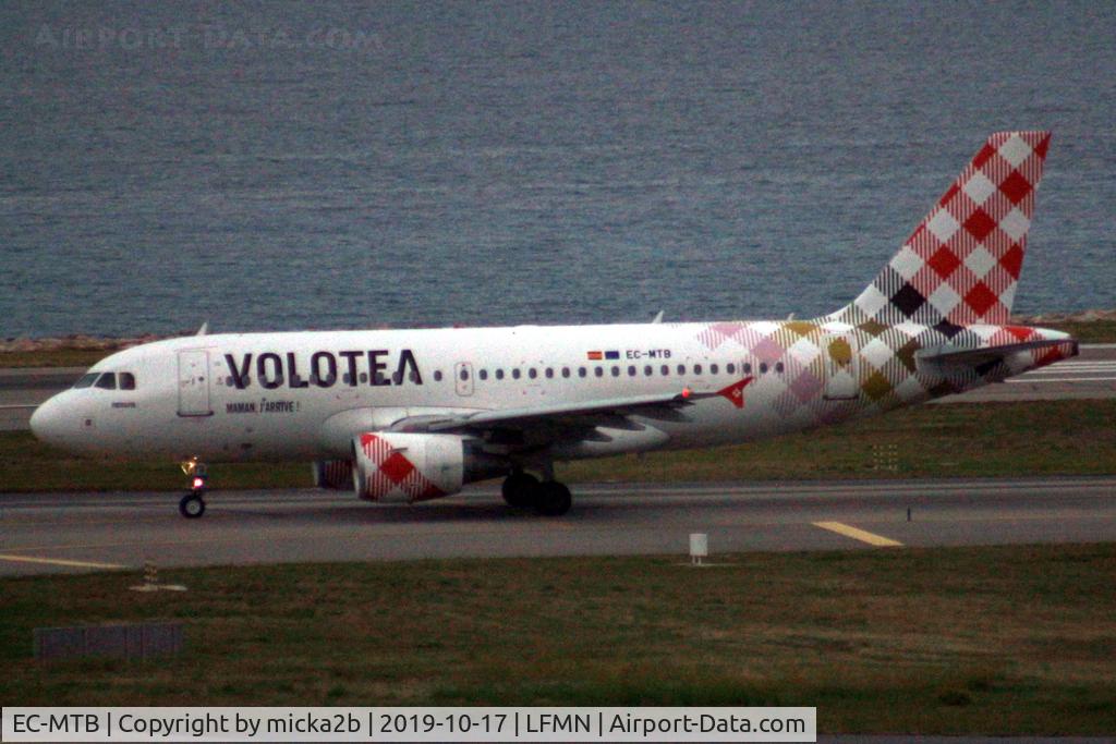 EC-MTB, 2002 Airbus A319-111 C/N 1684, Taxiing