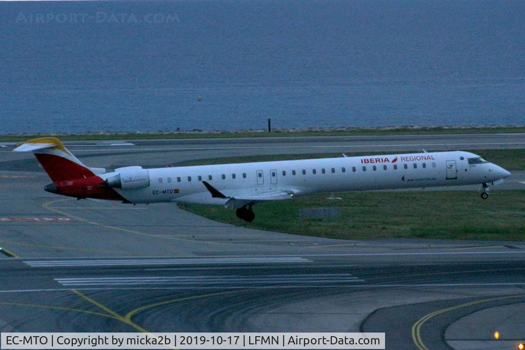 EC-MTO, 2017 Bombardier CRJ-1000 (CL-600-2E25) C/N 19059, Landing