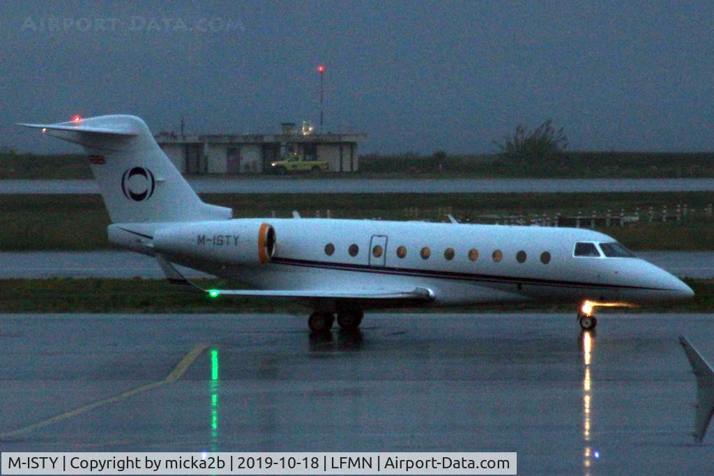 M-ISTY, 2015 Israel Aircraft Industries Gulfstream G280 C/N 2085, Taxiing