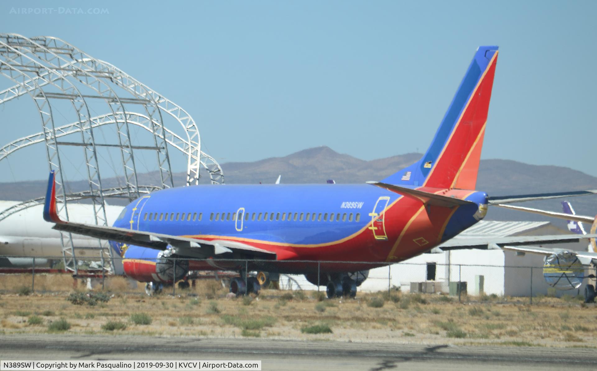 N389SW, 1994 Boeing 737-3H4 C/N 26592, Boeing 737-3H4