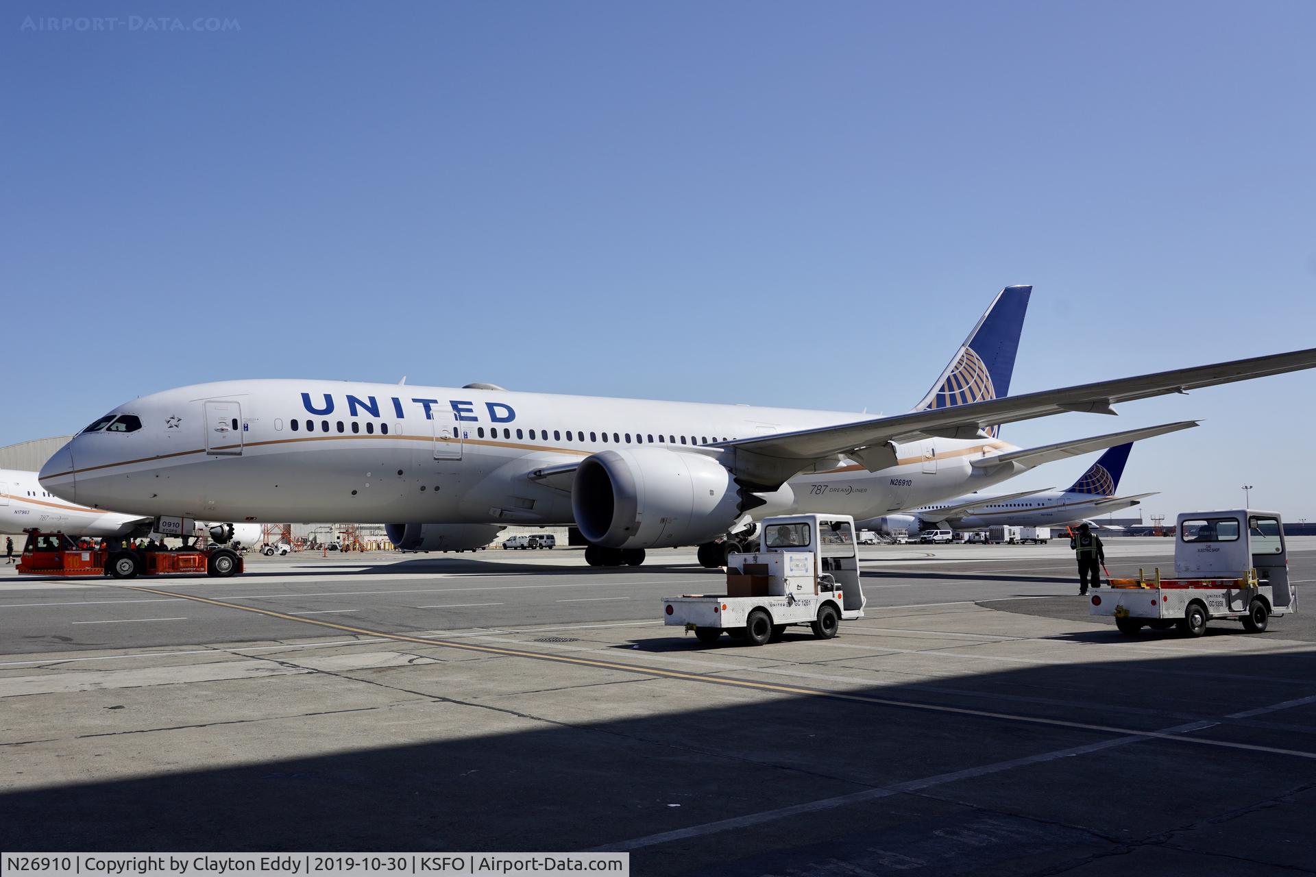 N26910, 2014 Boeing 787-8 Dreamliner C/N 34826, SFO 2019.