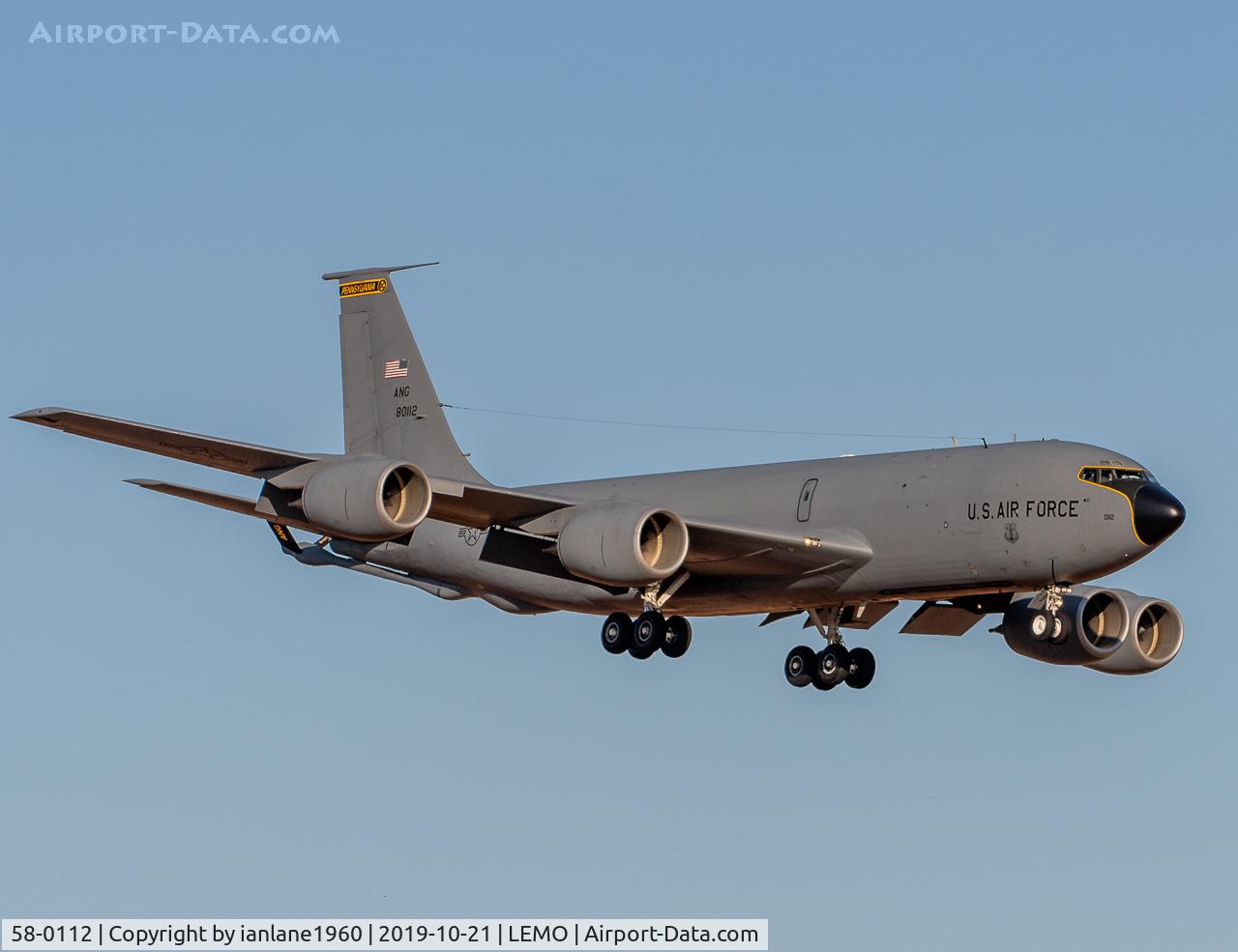 58-0112, 1958 Boeing KC-135T Stratotanker C/N 17857, Arriving at Moron Air Base, Spain