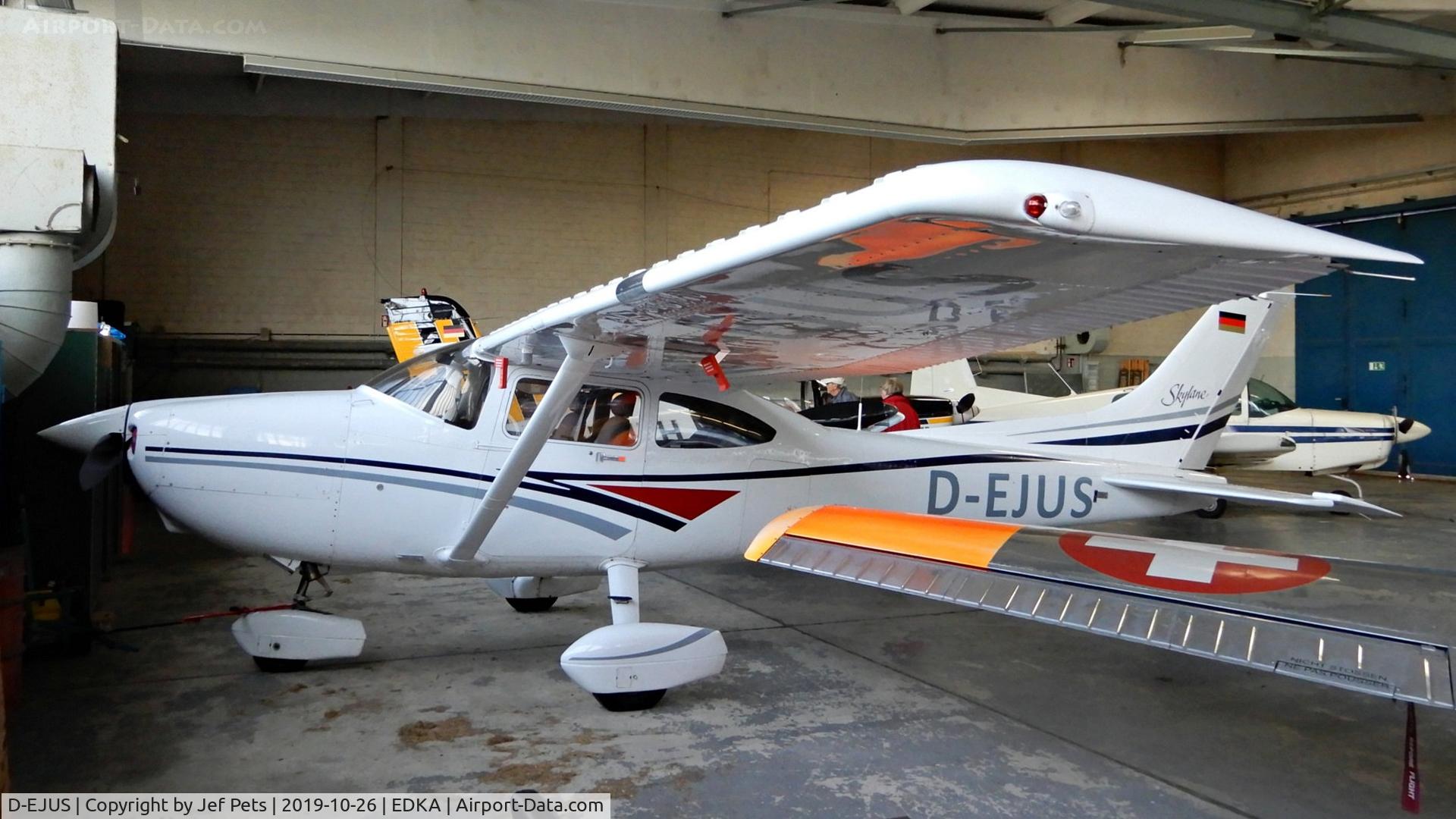 D-EJUS, 1998 Cessna 182S Skylane C/N 18280099, At Aachen.