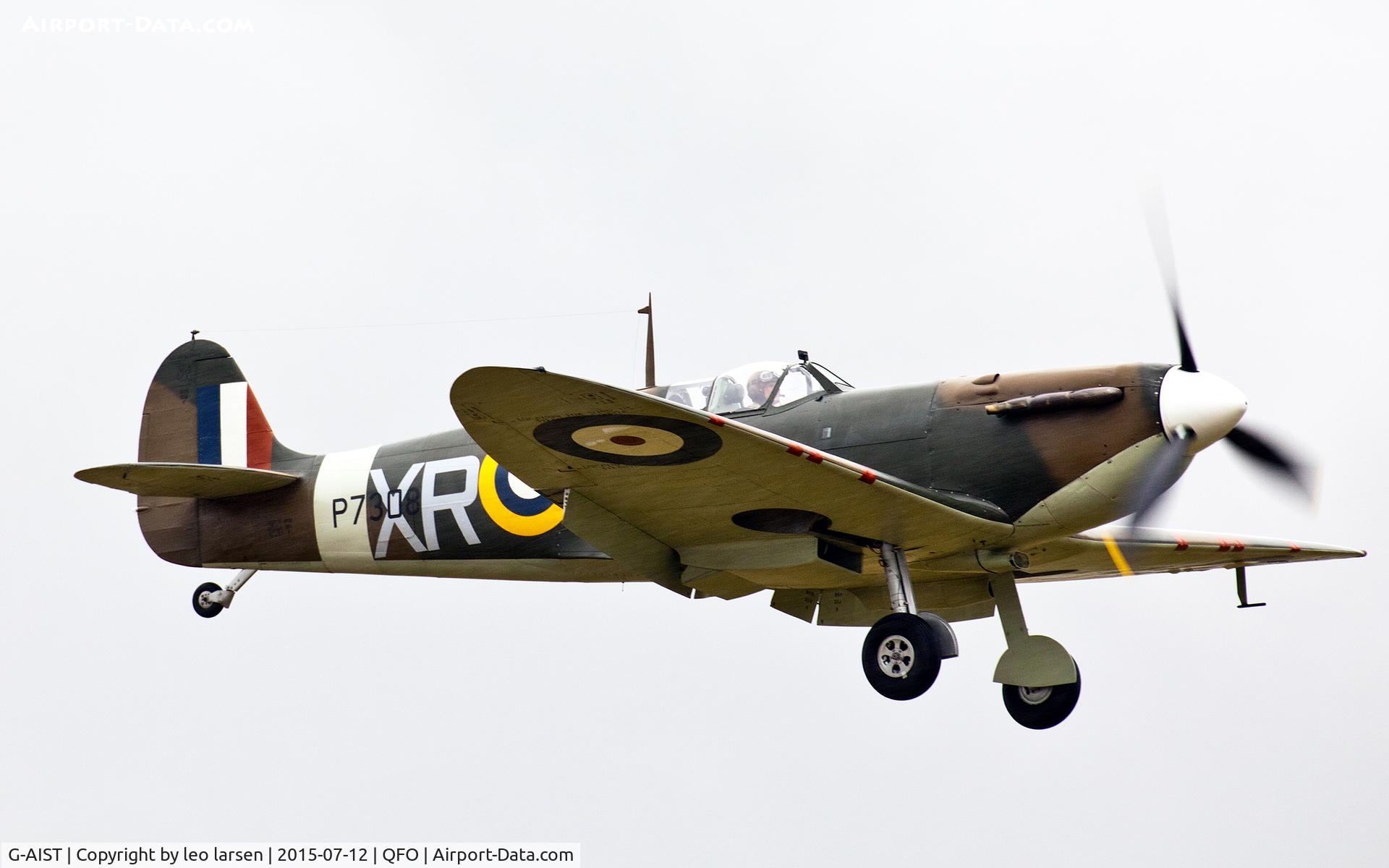 G-AIST, 1941 Supermarine 300 Spitfire Mk1A C/N WASP/20/2, Duxford 12.7.2015