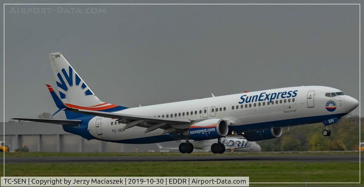 TC-SEN, 2015 Boeing 737-8HC C/N 61174, Boeing 737-8HC,