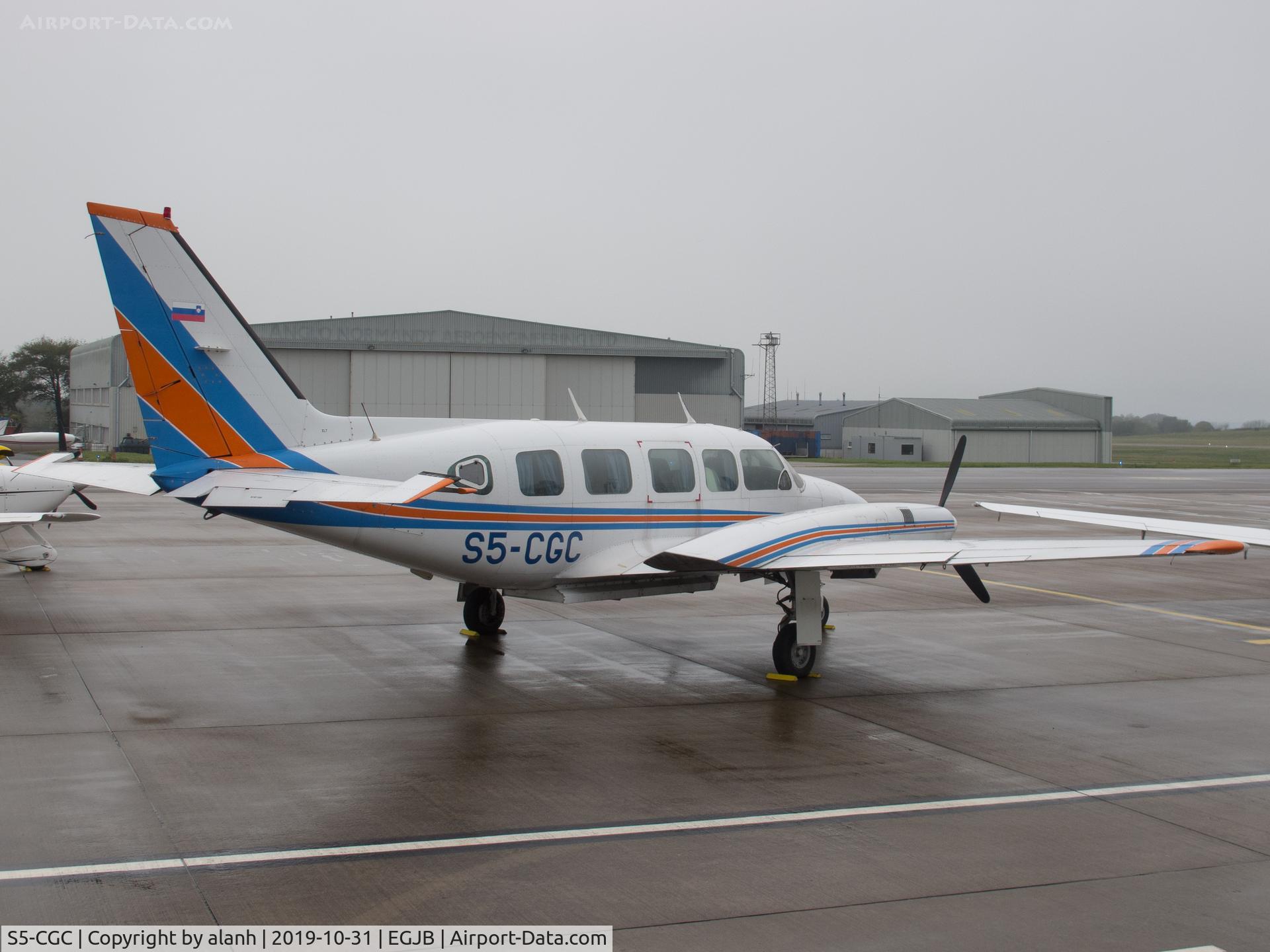 S5-CGC, 1979 Piper PA-31-350 Navajo Chieftain Chieftain C/N 31-7952153, Parked at ASG, Guernsey