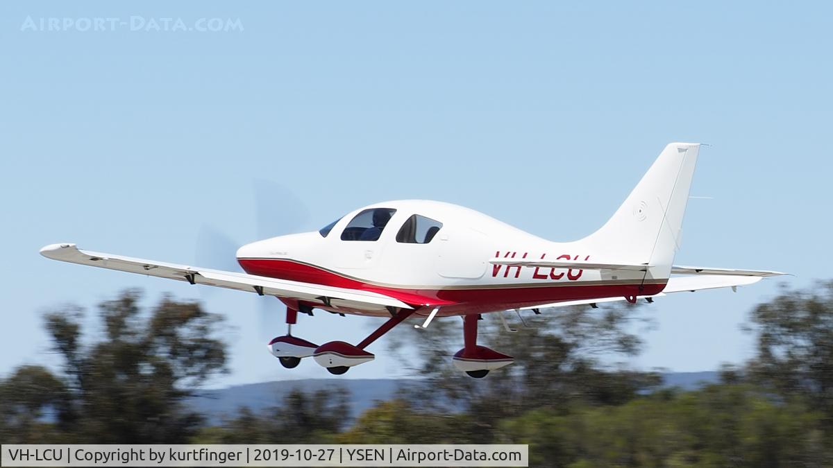 VH-LCU, 2005 Lancair LC42-550FG C/N 42075, VH-LCU Lancair LC-42-550FG Colombia 350. Serpentine airfield 271019.