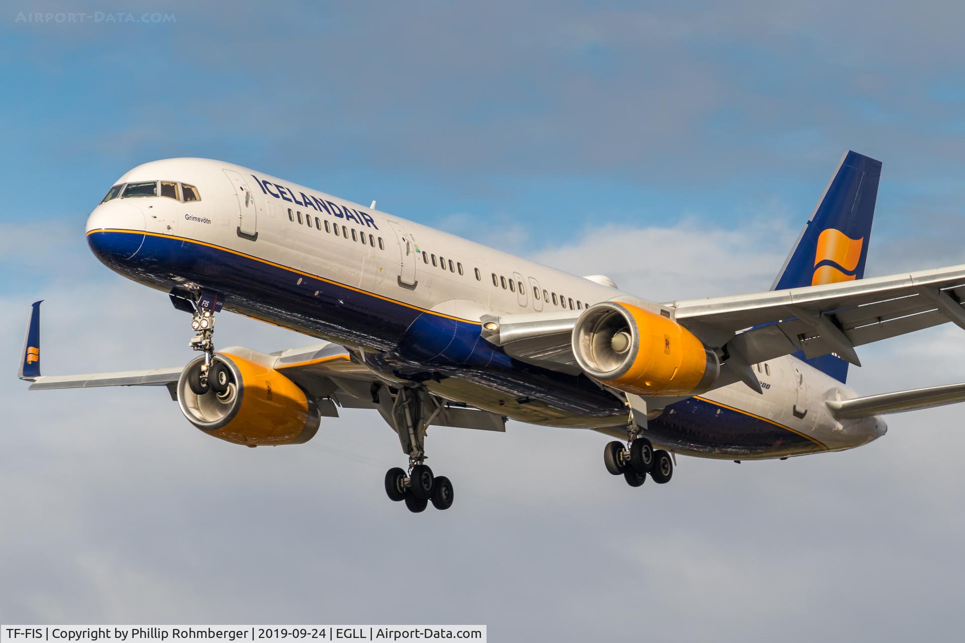 TF-FIS, 1994 Boeing 757-256 C/N 26245, approaching EGLL