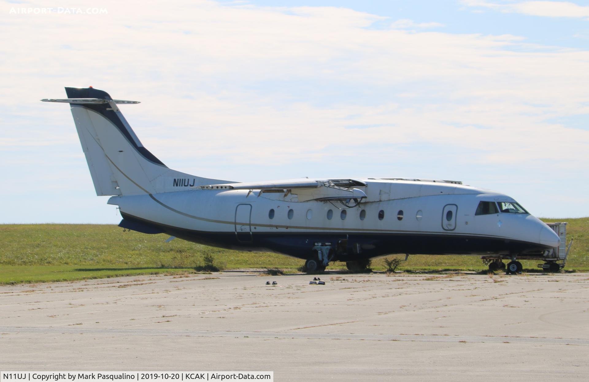 N11UJ, 2000 Fairchild Dornier 328-300 328JET C/N 3169, Dornier 328-300