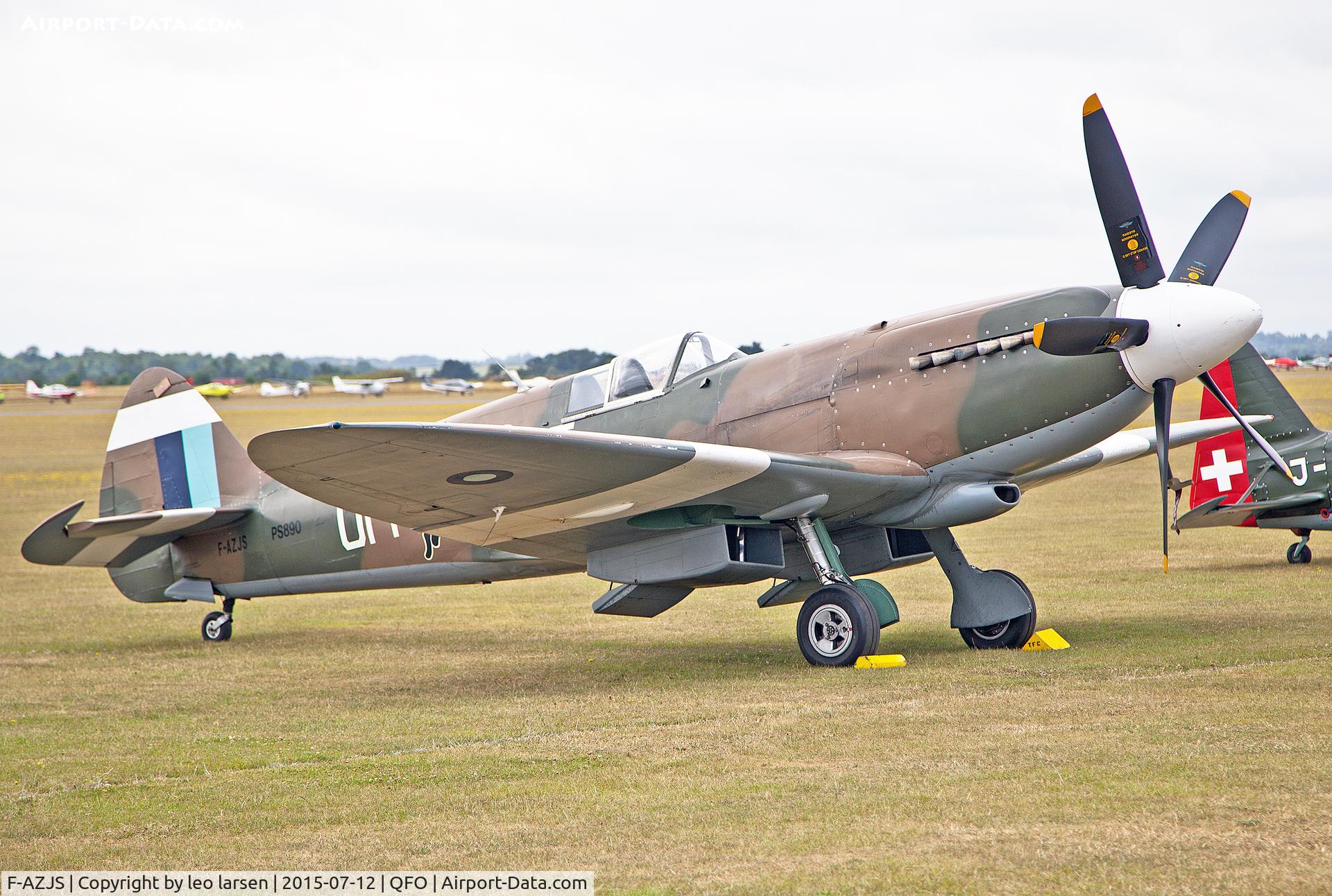 F-AZJS, 1944 Supermarine 389 Spitfire PR.XIX C/N 6S/585110, Duxford 12.7.2015