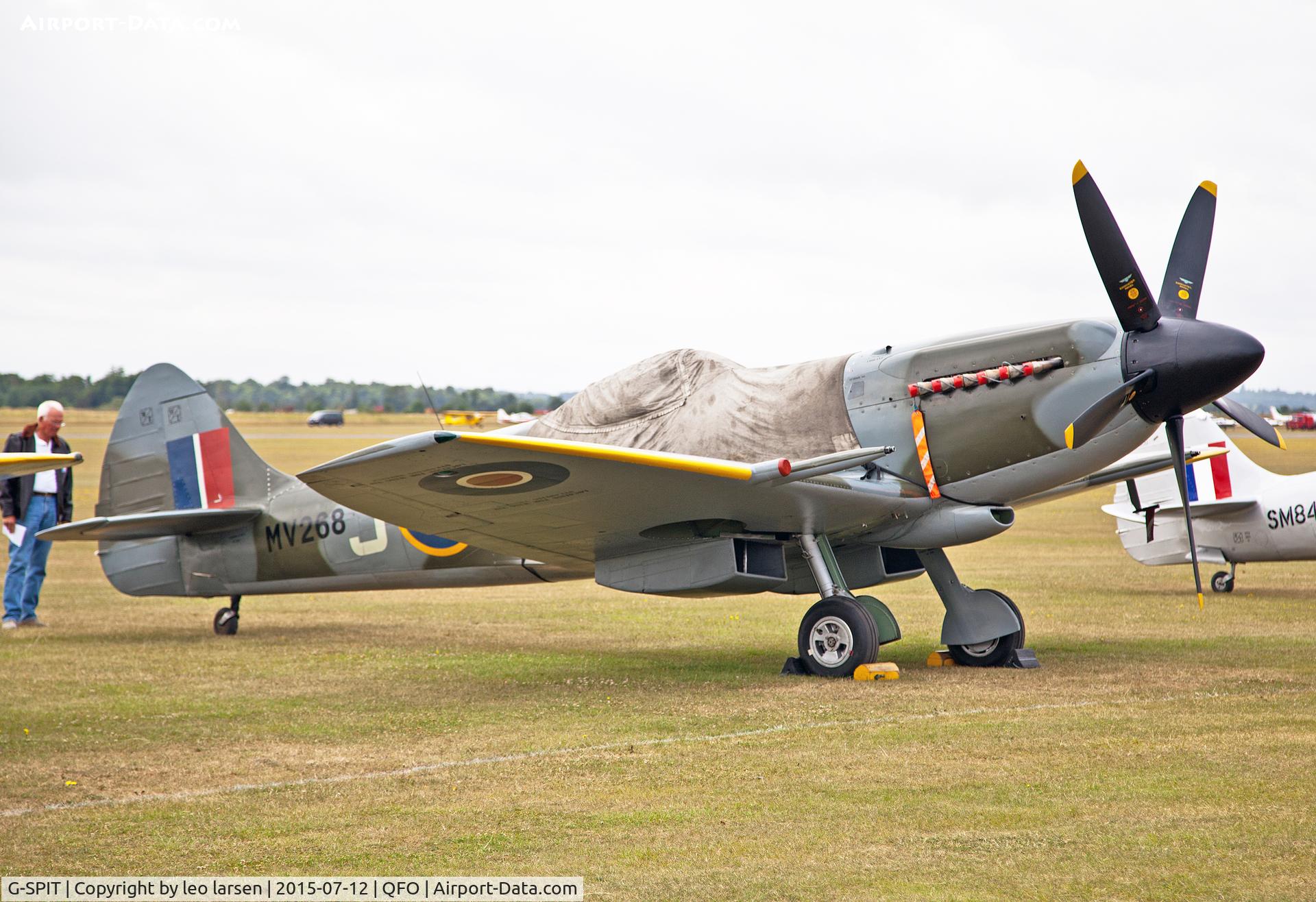 G-SPIT, 1944 Supermarine 379 Spitfire FR.XIV C/N 6S/649205, Duxford 12.7.2015
