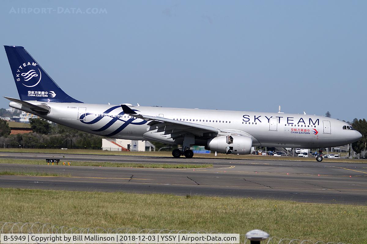 B-5949, 2014 Airbus A330-243 C/N 1537, TAXI FROM 34L