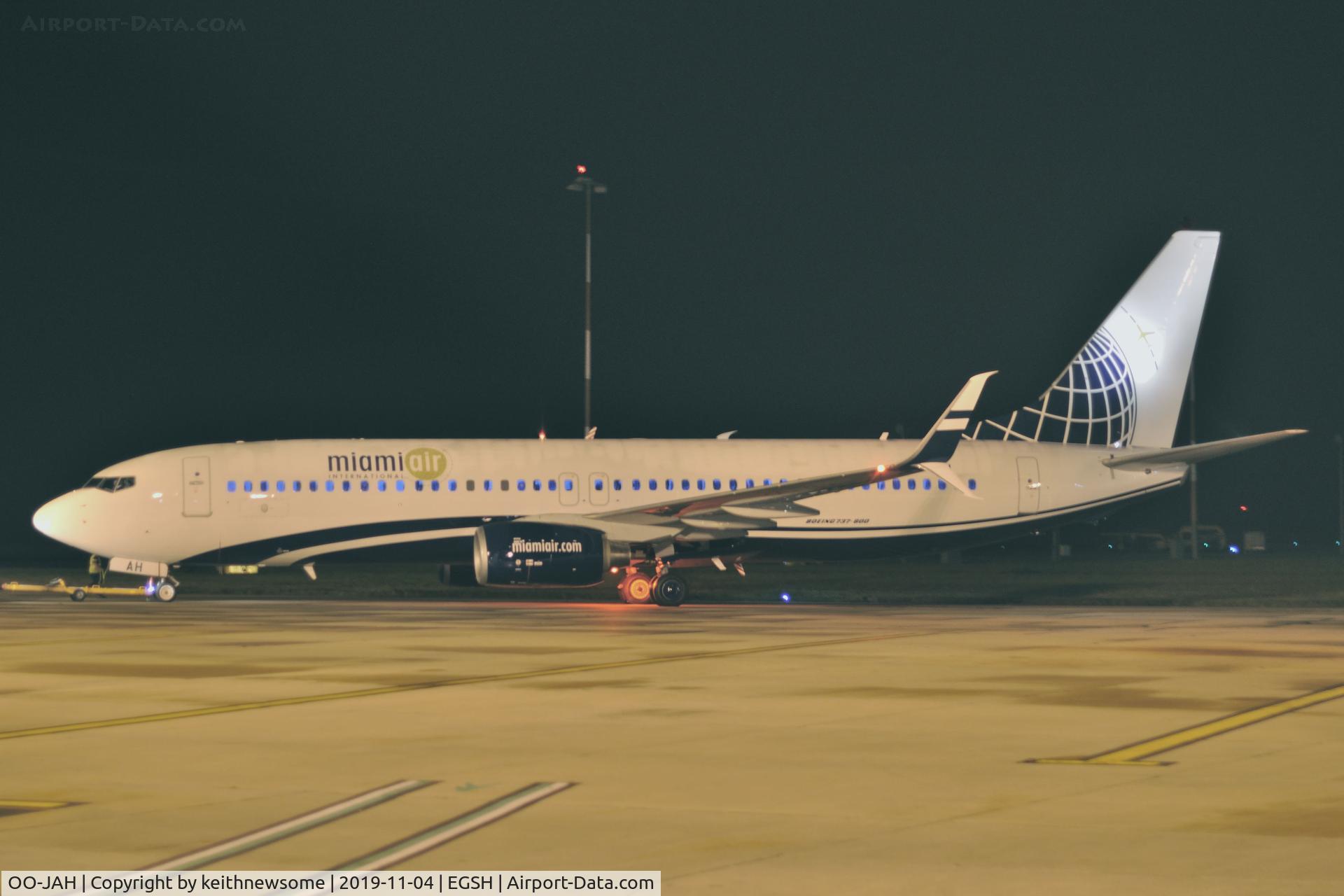 OO-JAH, 2011 Boeing 737-8K5 C/N 37260, Removed from spray shop moving to Miami Air International.