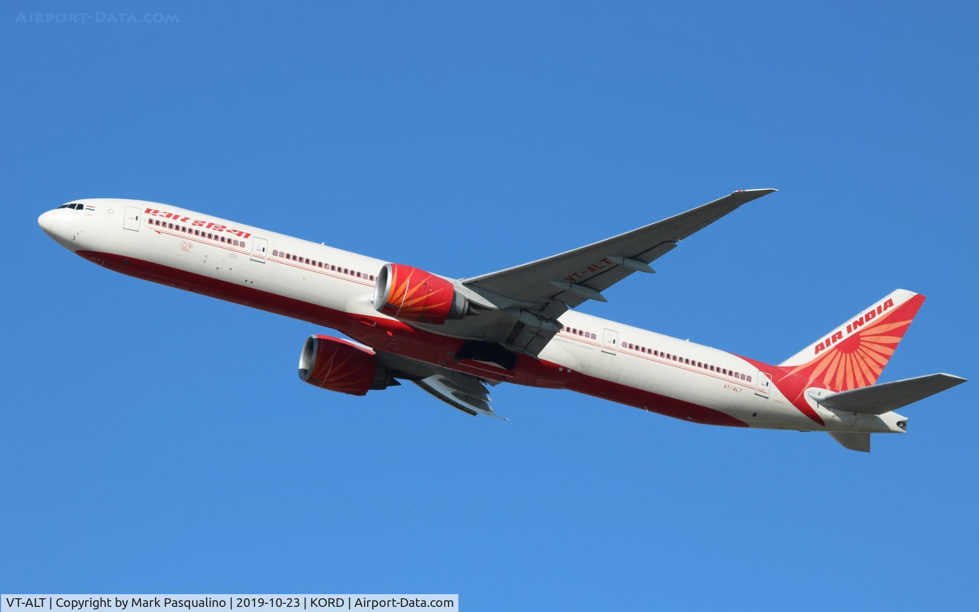 VT-ALT, 2010 Boeing 777-337/ER C/N 36318, Boeing 777-337/ER