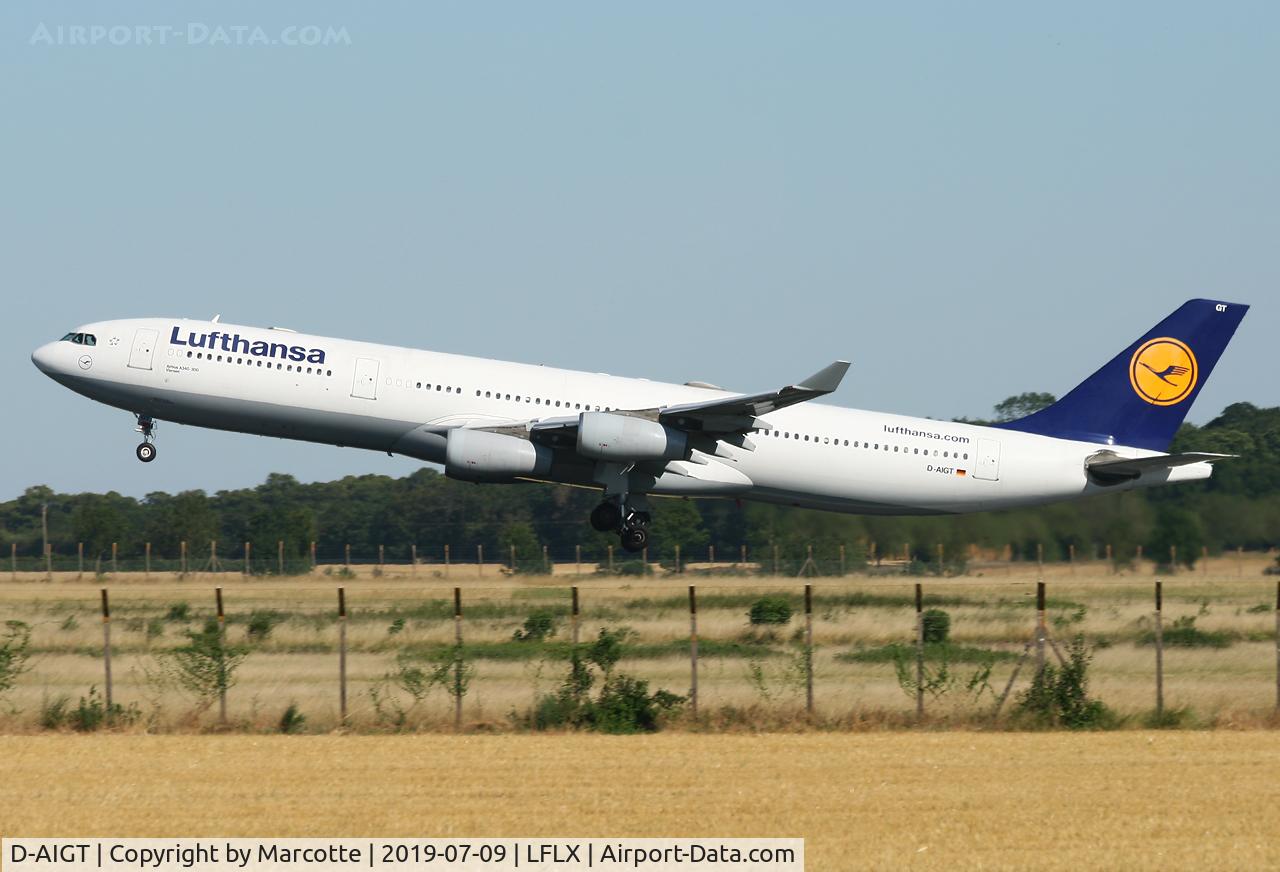 D-AIGT, 1999 Airbus A340-313 C/N 304, Training session @CHR.