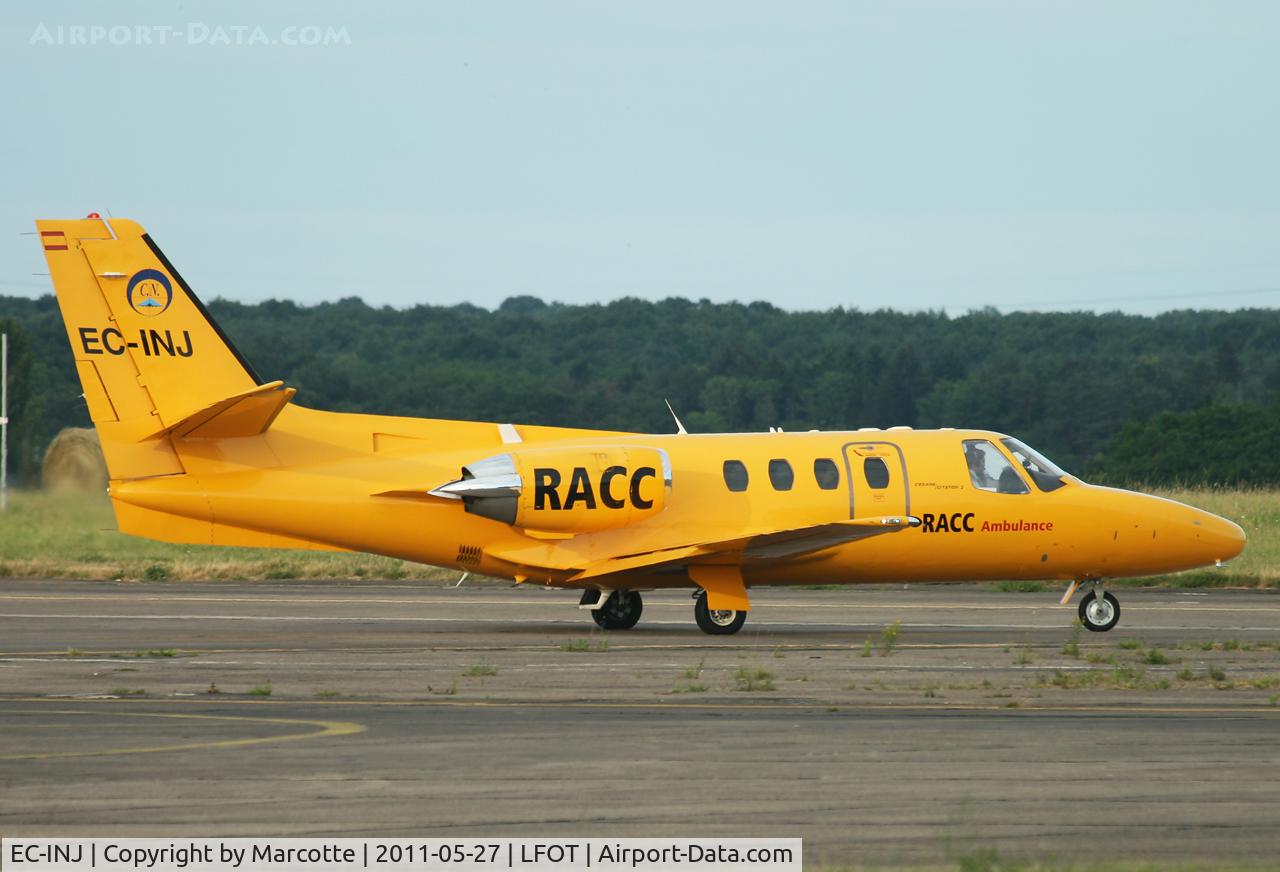 EC-INJ, Cessna 501 Citation I/SP C/N 501-0086, Taxiing for runway 02.
