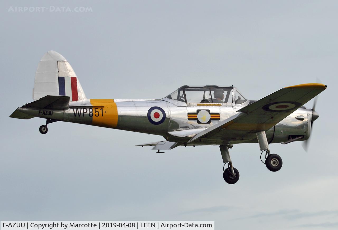 F-AZUU, 1952 De Havilland DHC-1 Chipmunk T.10 C/N C1/0736, On short final runway 22.