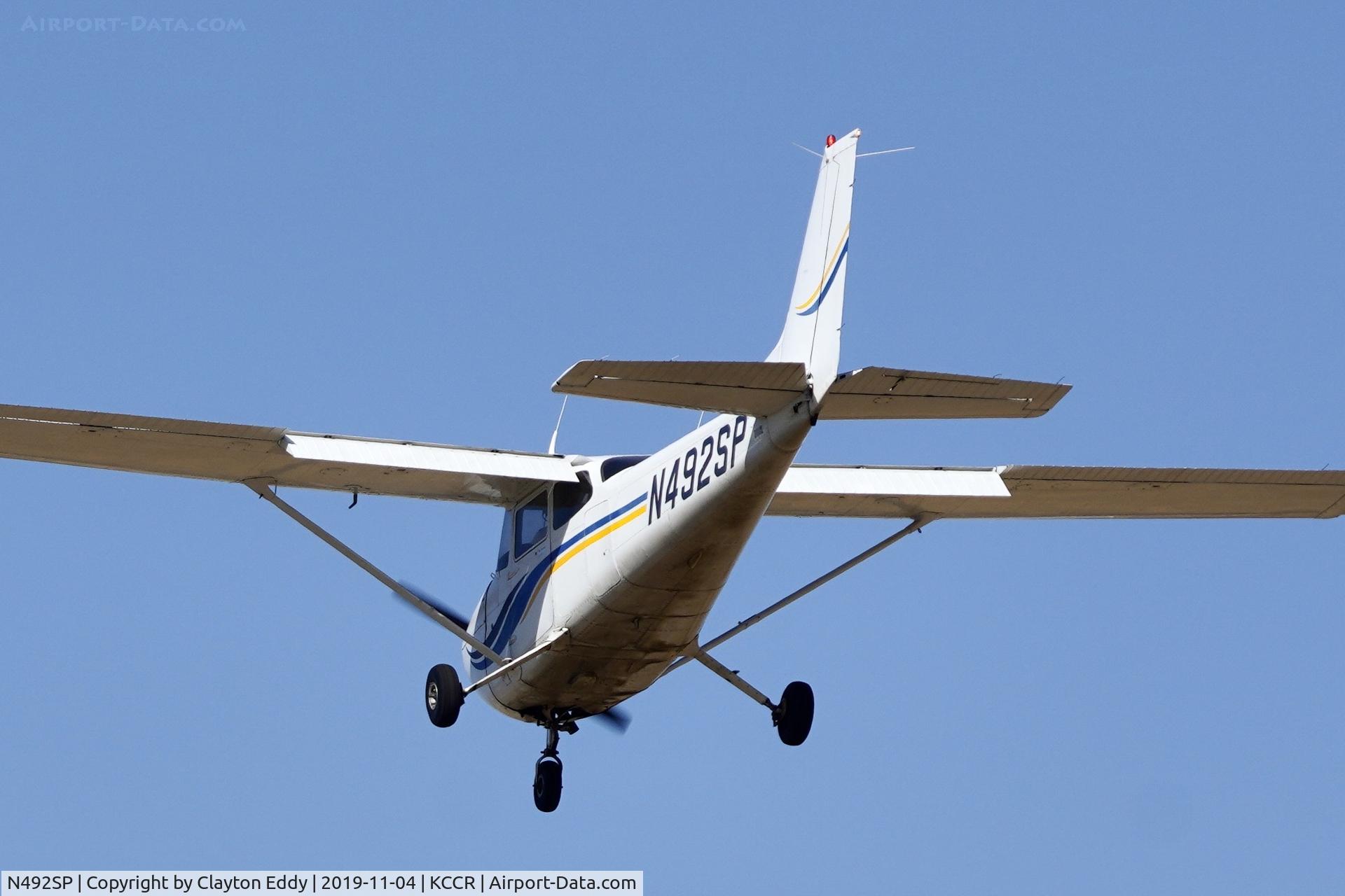 N492SP, 1998 Cessna 172S C/N 172S8033, Buchanan Field Concord California 2019.