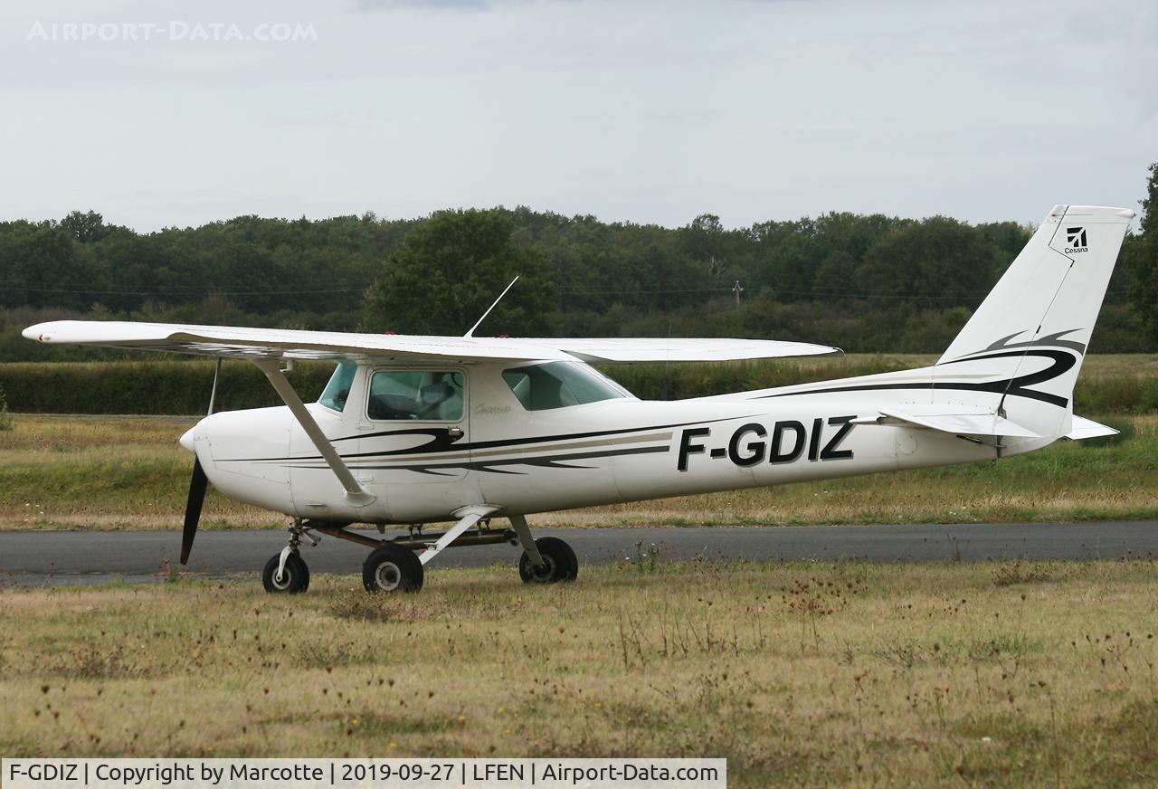 F-GDIZ, Reims F152 C/N 1923, On stopover @Sorigny.