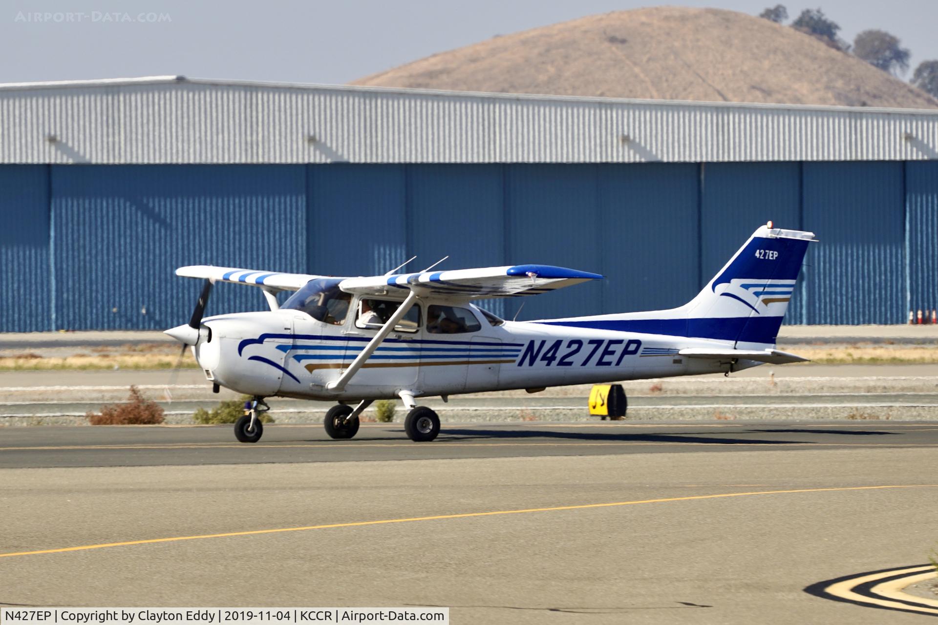 N427EP, 1998 Cessna 172R C/N 17280606, Buchanan Field Concord California 2019.