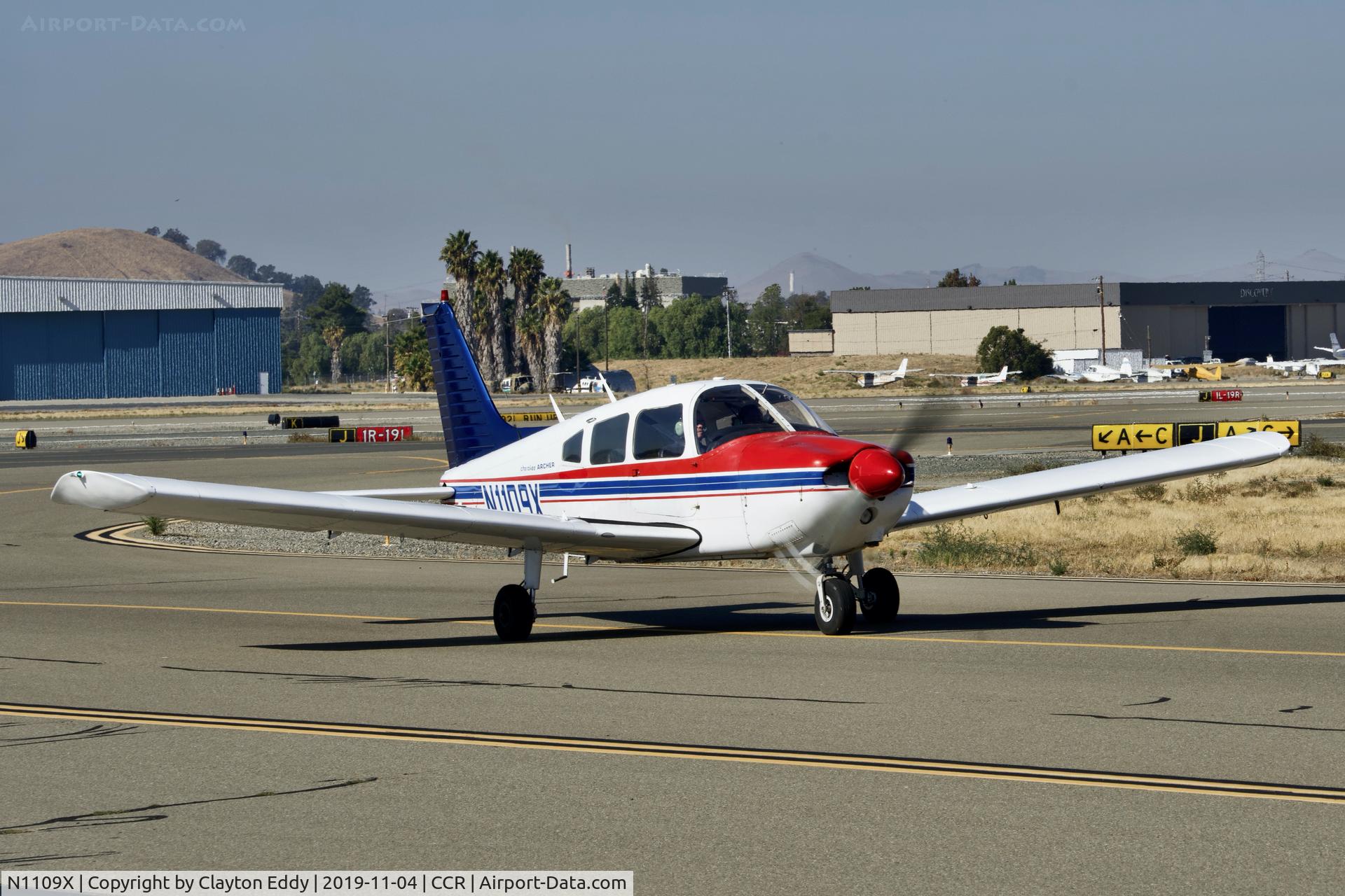 N1109X, 1975 Piper PA-28-180 Cherokee C/N 28-7505211, Buchanan Field Concord California 2019.