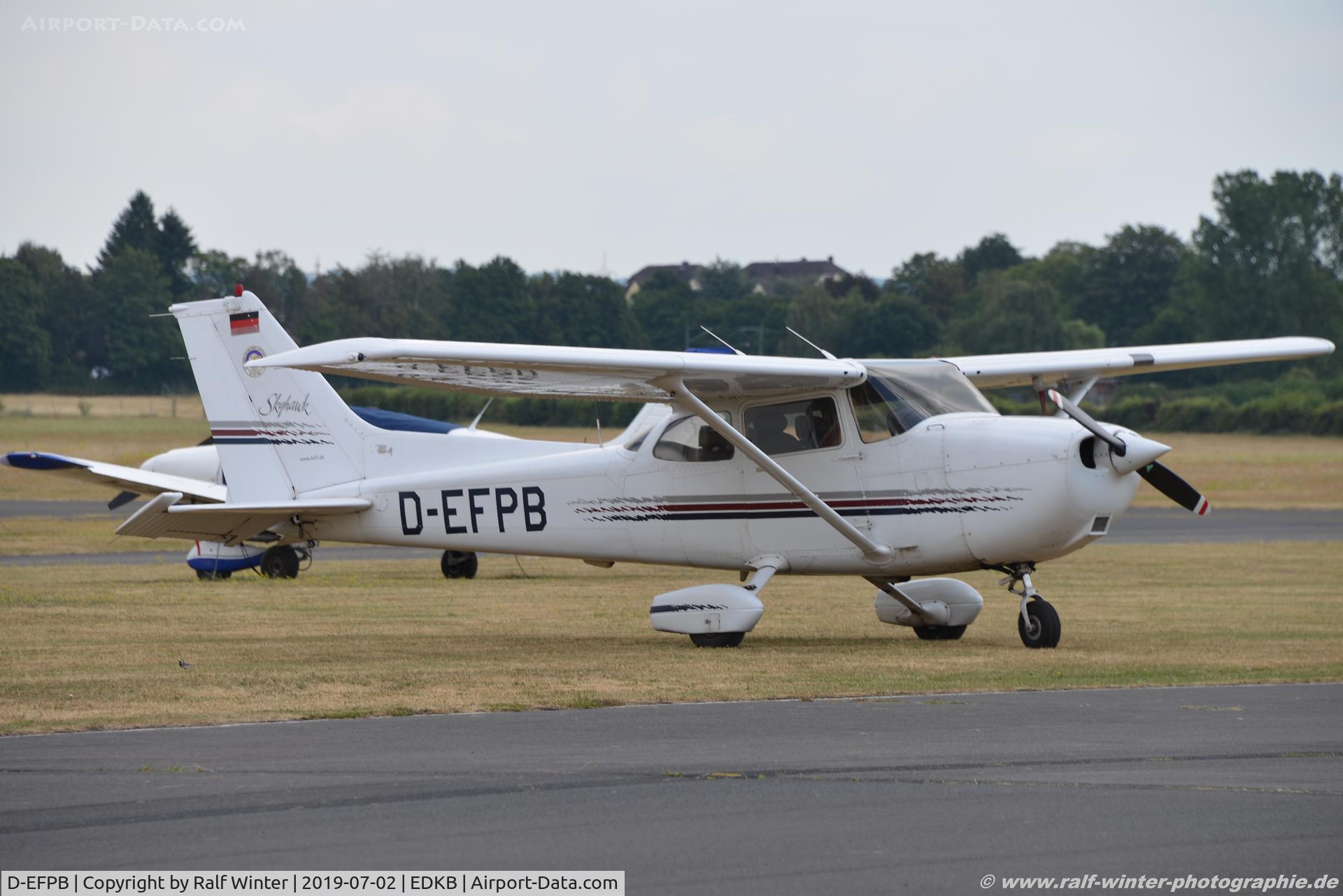 D-EFPB, 1998 Cessna 172R C/N 17280365, Cessna 172R Skyhawk - Koelner Club für Luftsport - 17280365 - D-EFPB - 02.07.2019 - EDKB