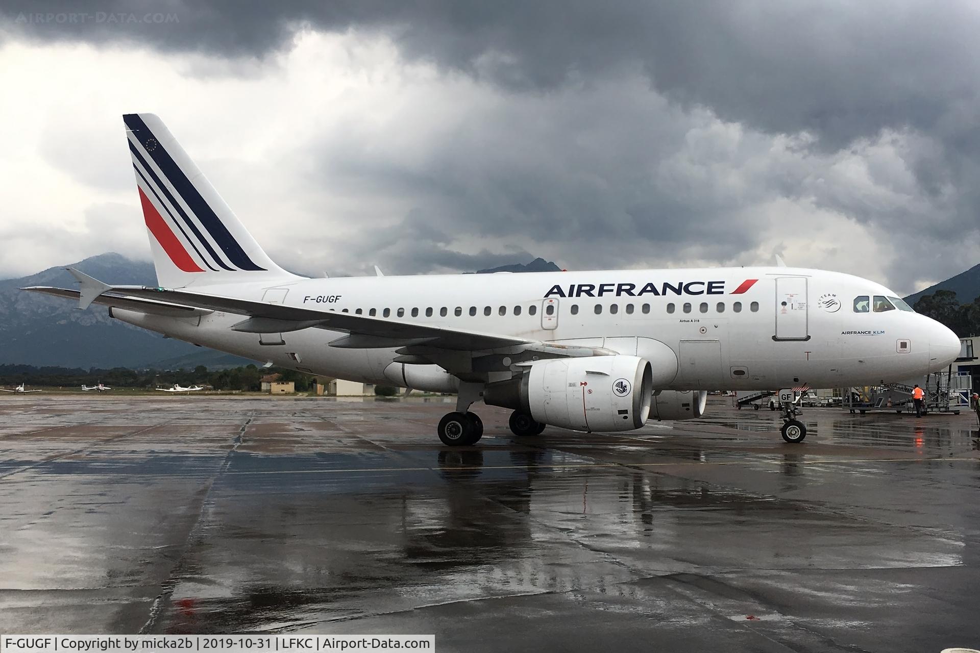 F-GUGF, 2004 Airbus A318-111 C/N 2109, Taxiing. Scrapped in january 2022.