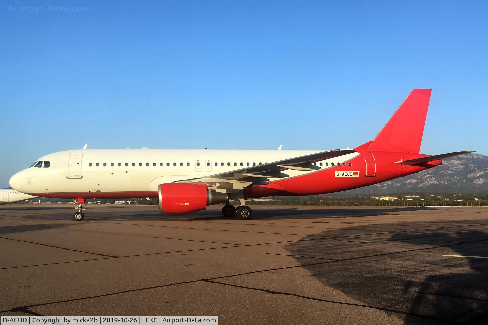 D-AEUD, 2009 Airbus A320-214 C/N 3908, Parked